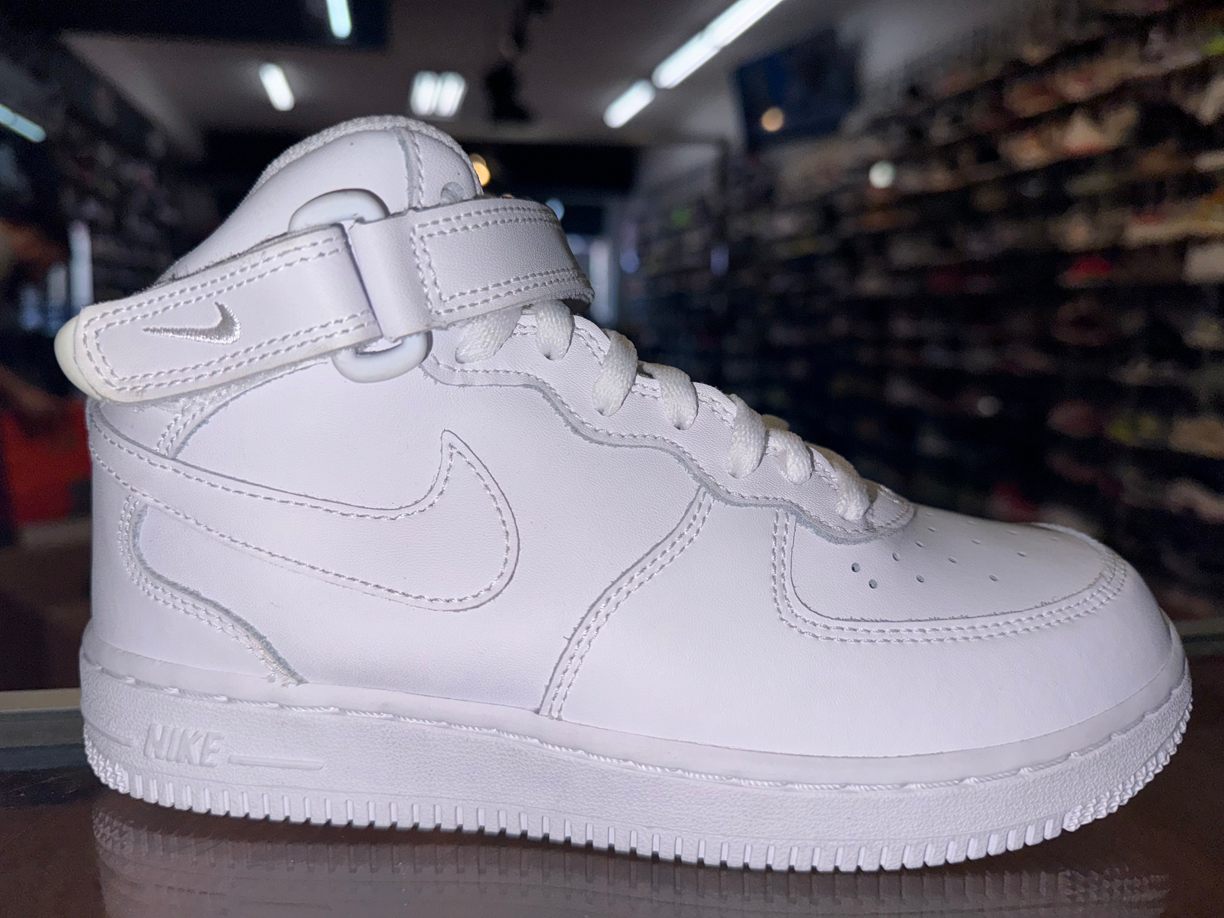 Air force 1 mid top white online