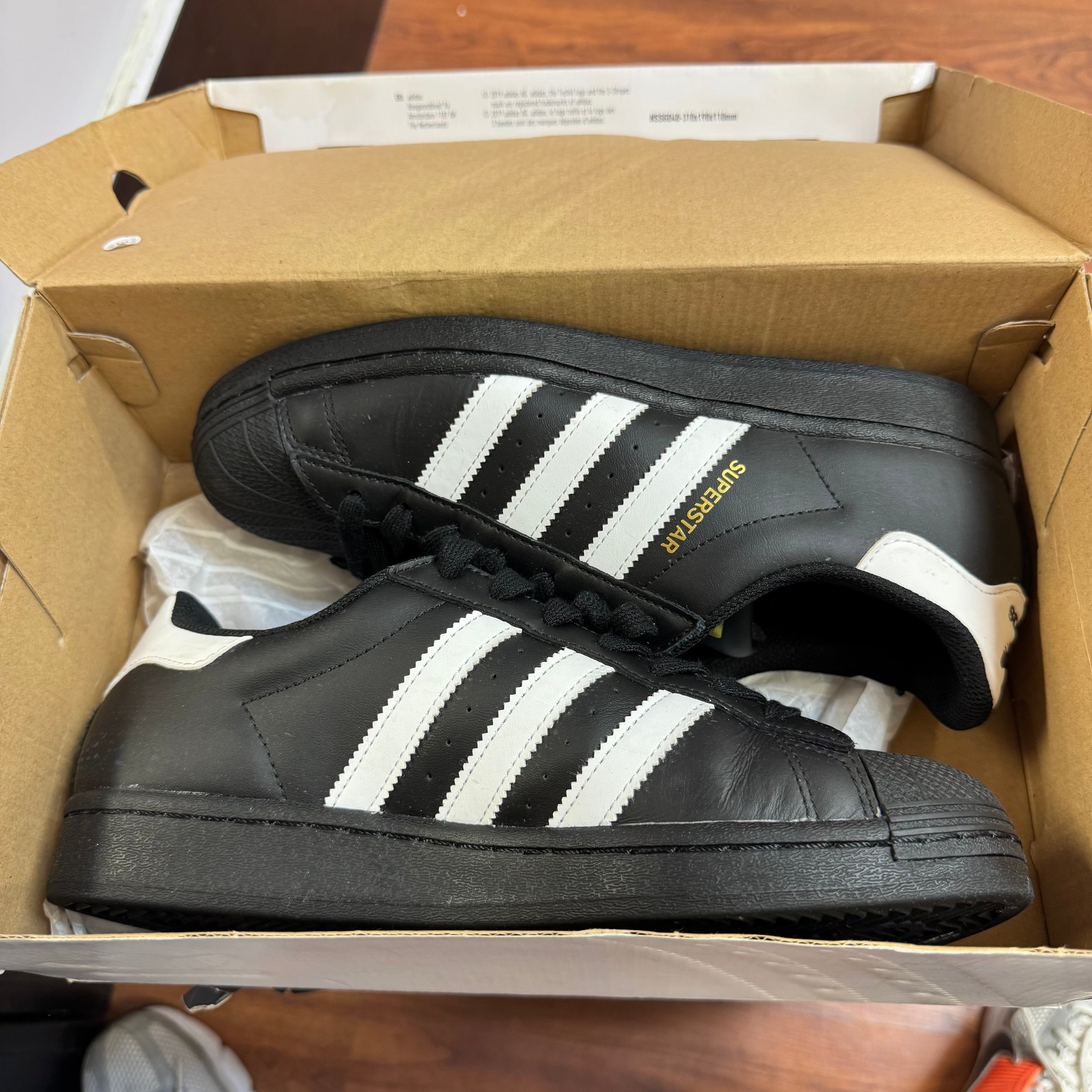 Size 7y Adidas Superstar "Core Black"