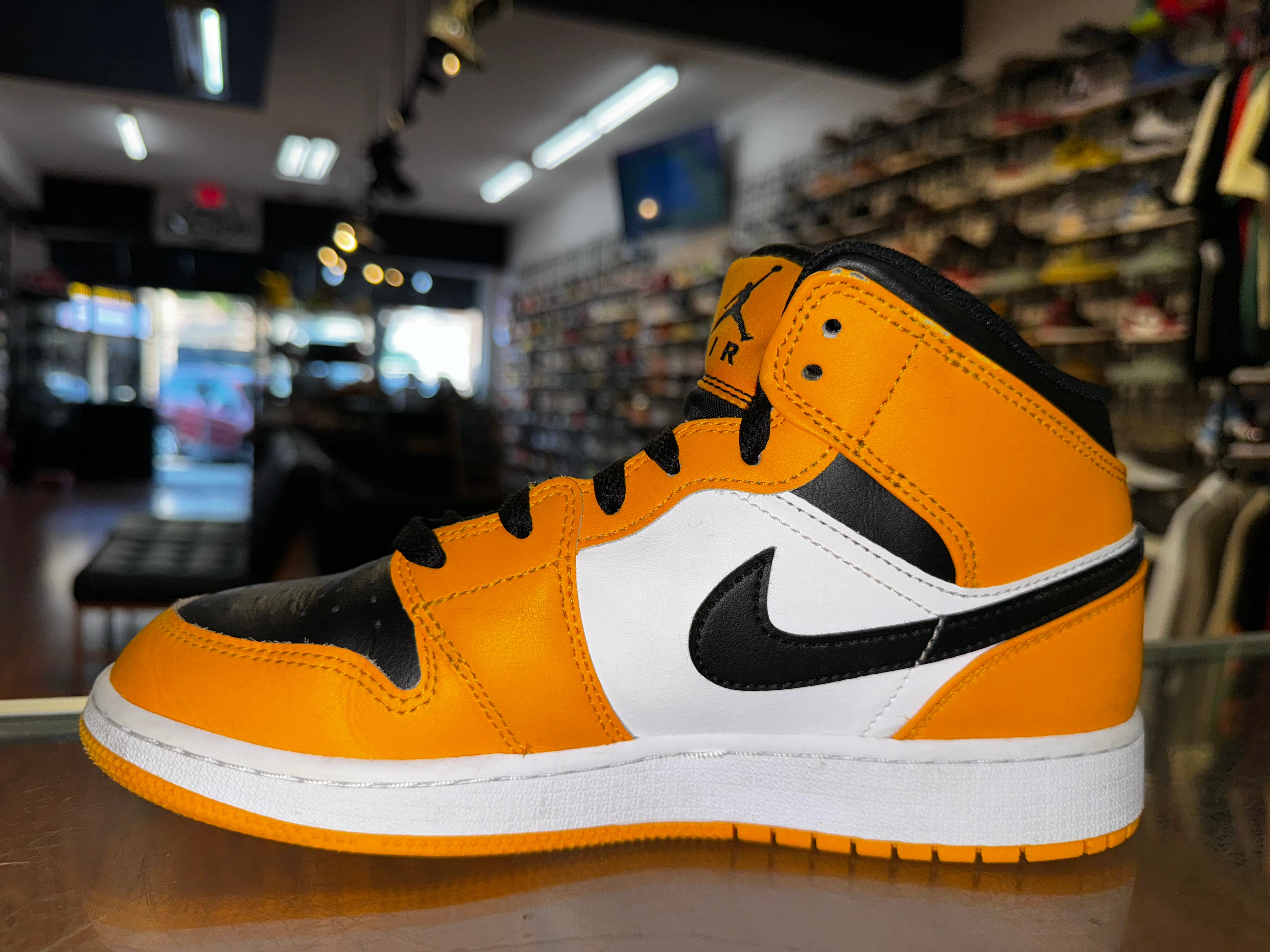 Size 6y Air Jordan 1 Mid "Taxi"