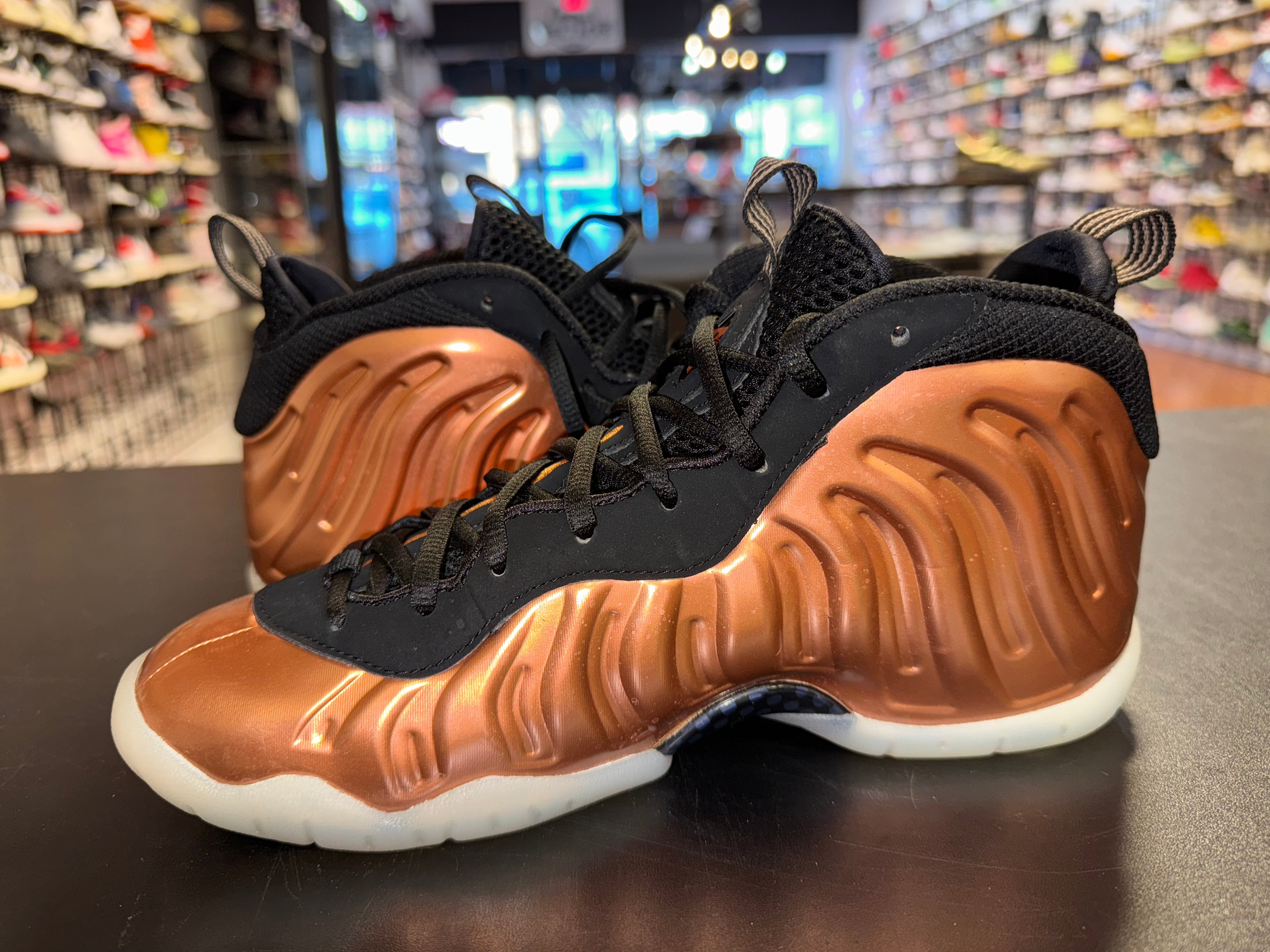 Size 7y Little Posite One “Copper”