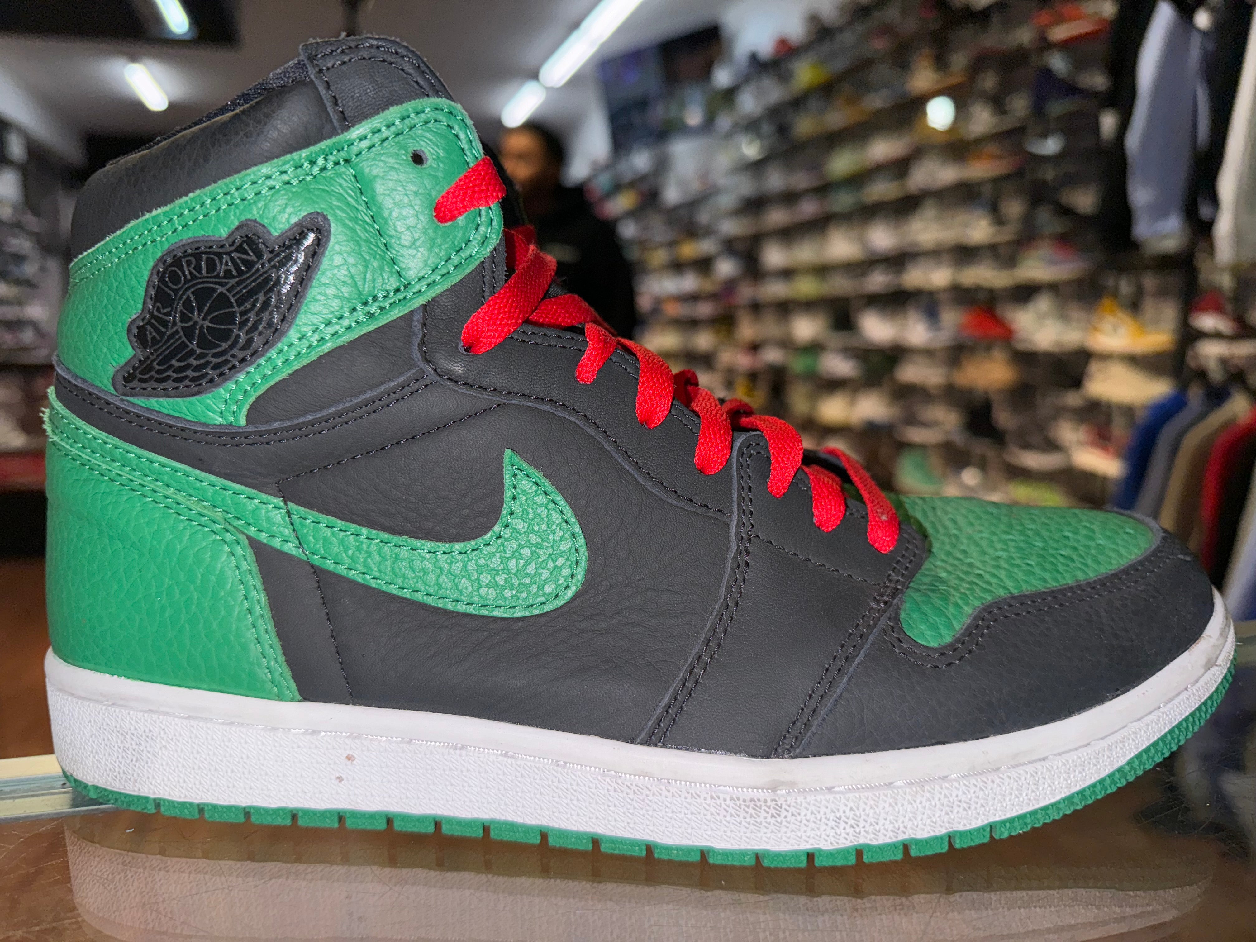 Size 10 Air Jordan 1 “Pine Green Black”