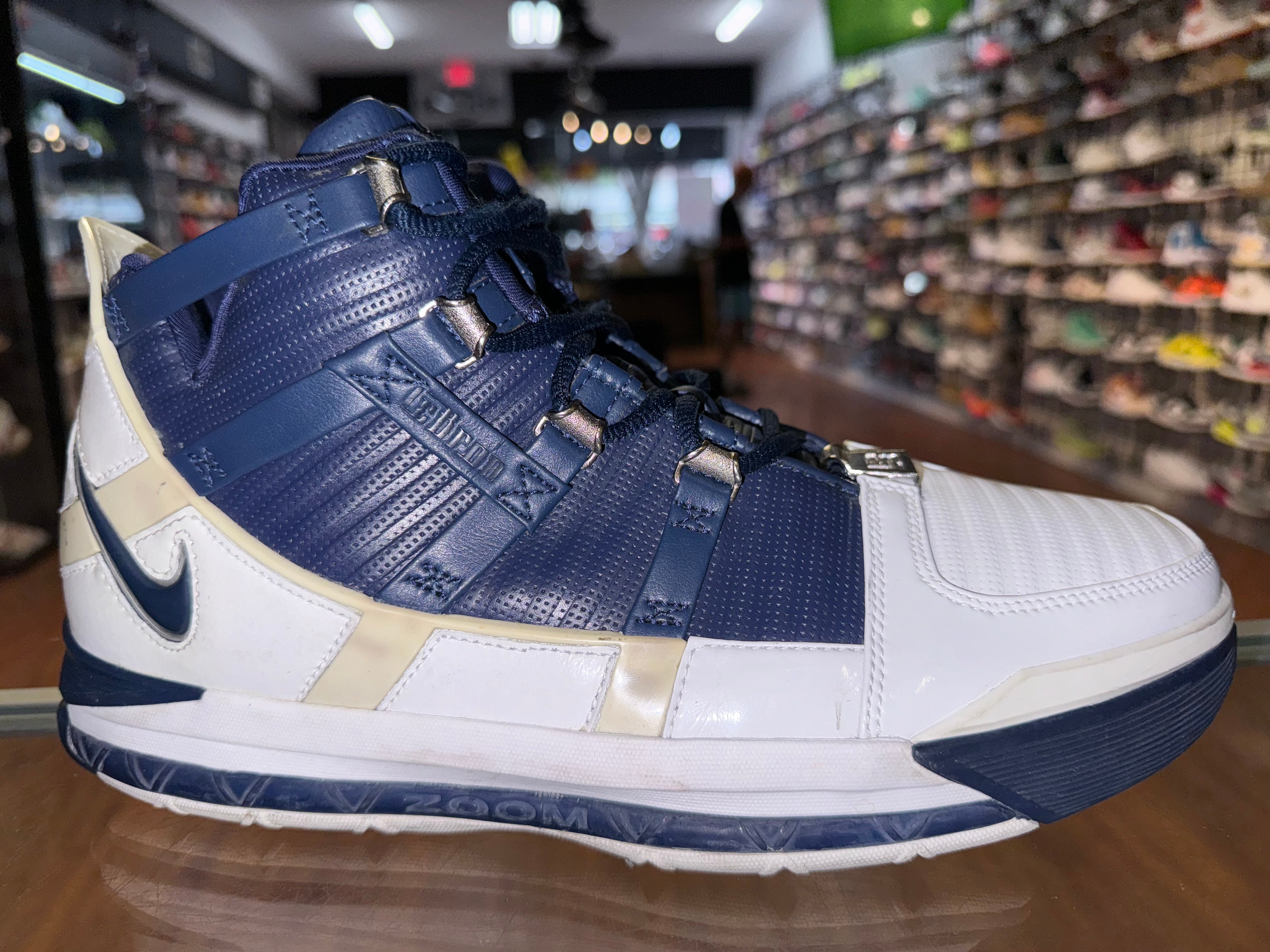 Size 11 Zoom Lebron 3 Midnight Navy 2006