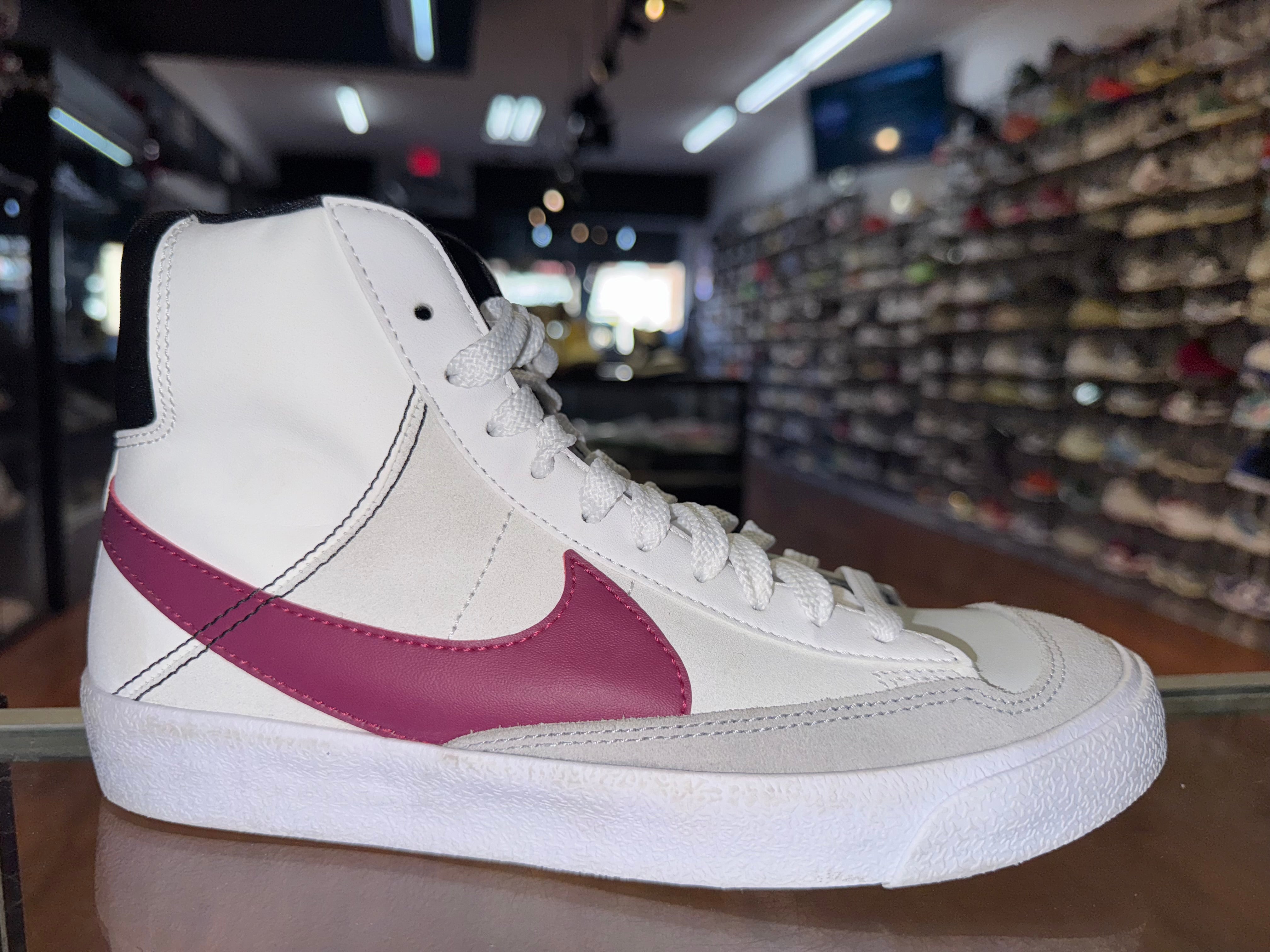 Size 5y Blazer Mid '77 “White/Burgundy"