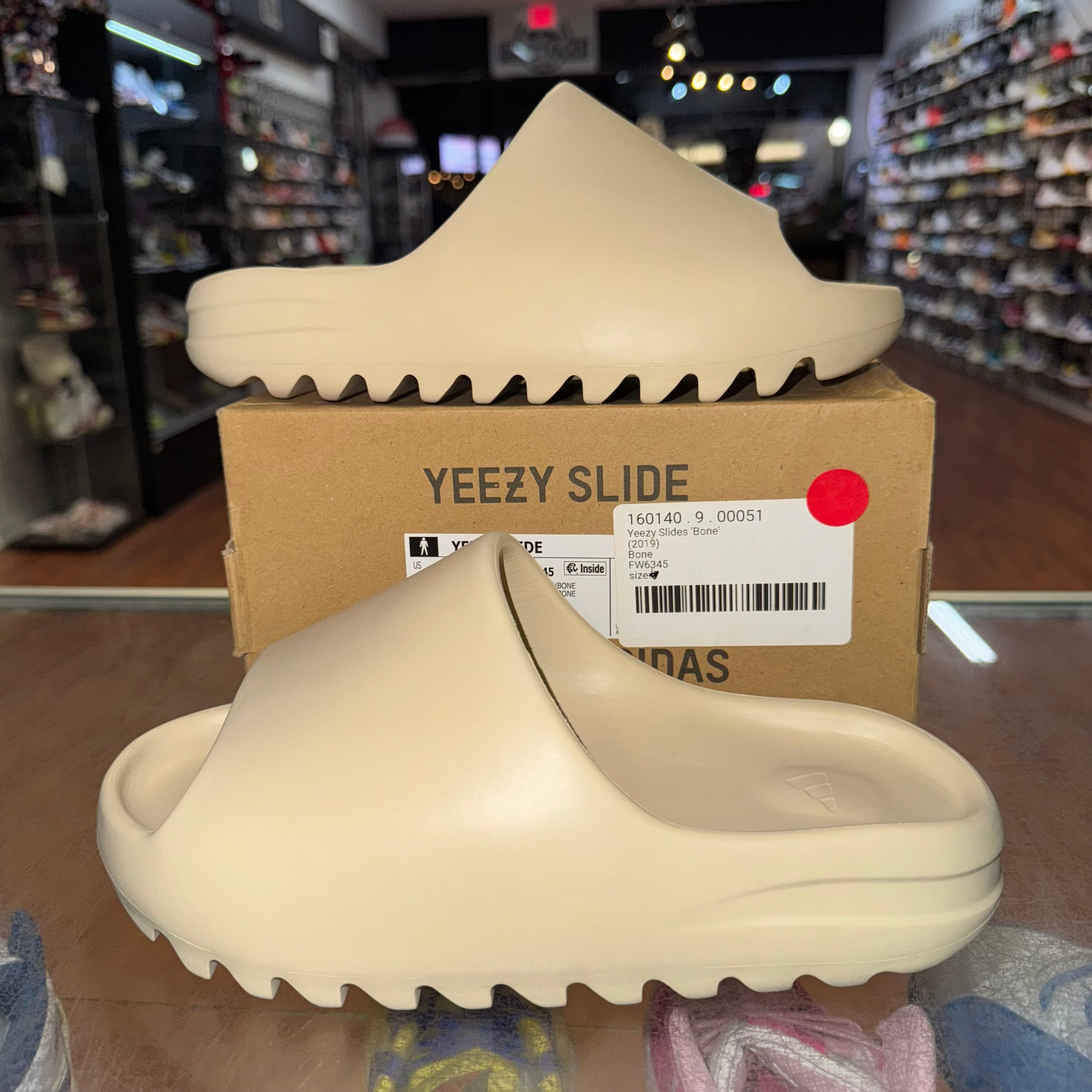 Size 6 Yeezy Slide "Bone" 2019 Brand New