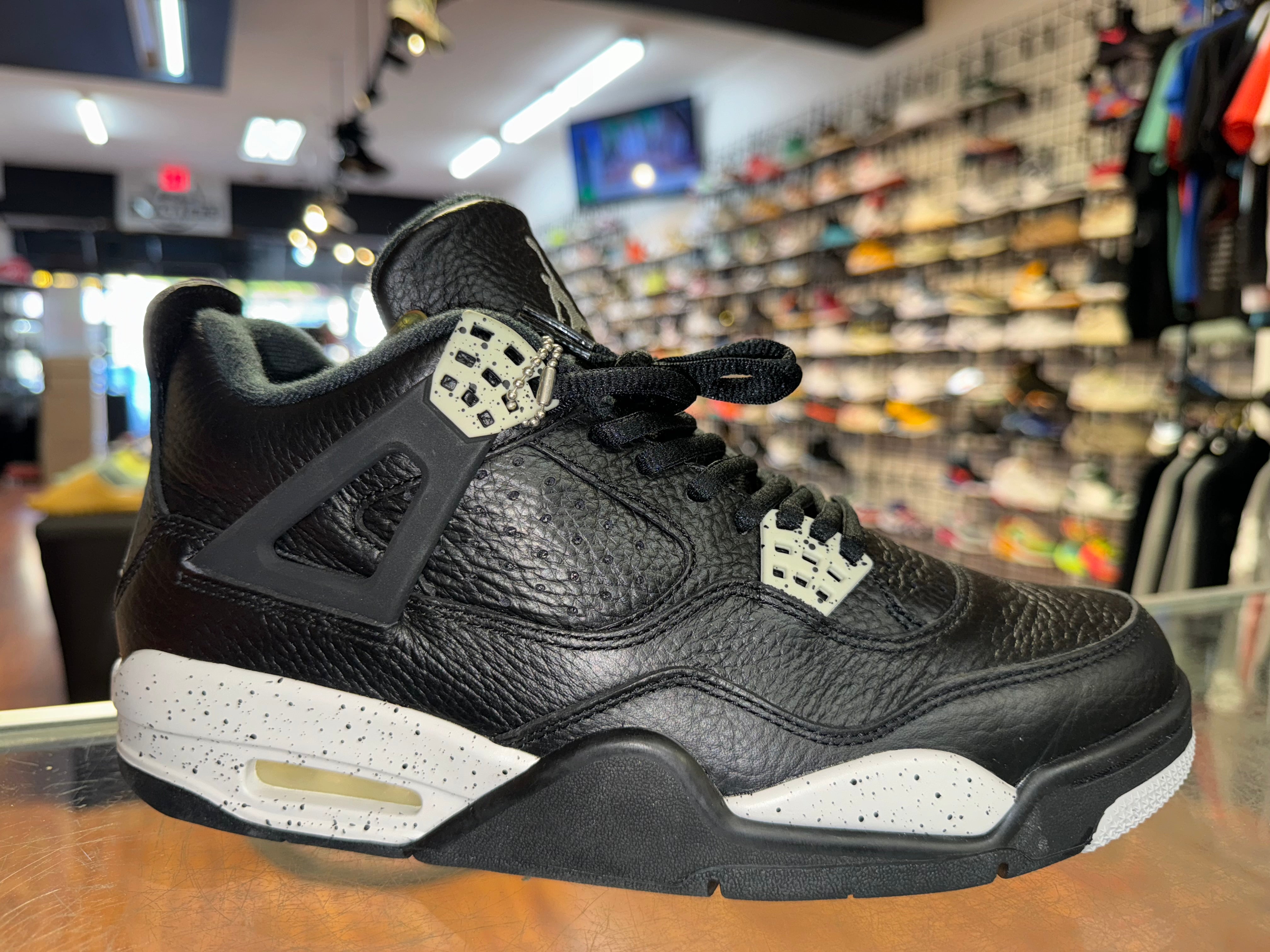 Size 9 Air Jordan 4 "Oreo"