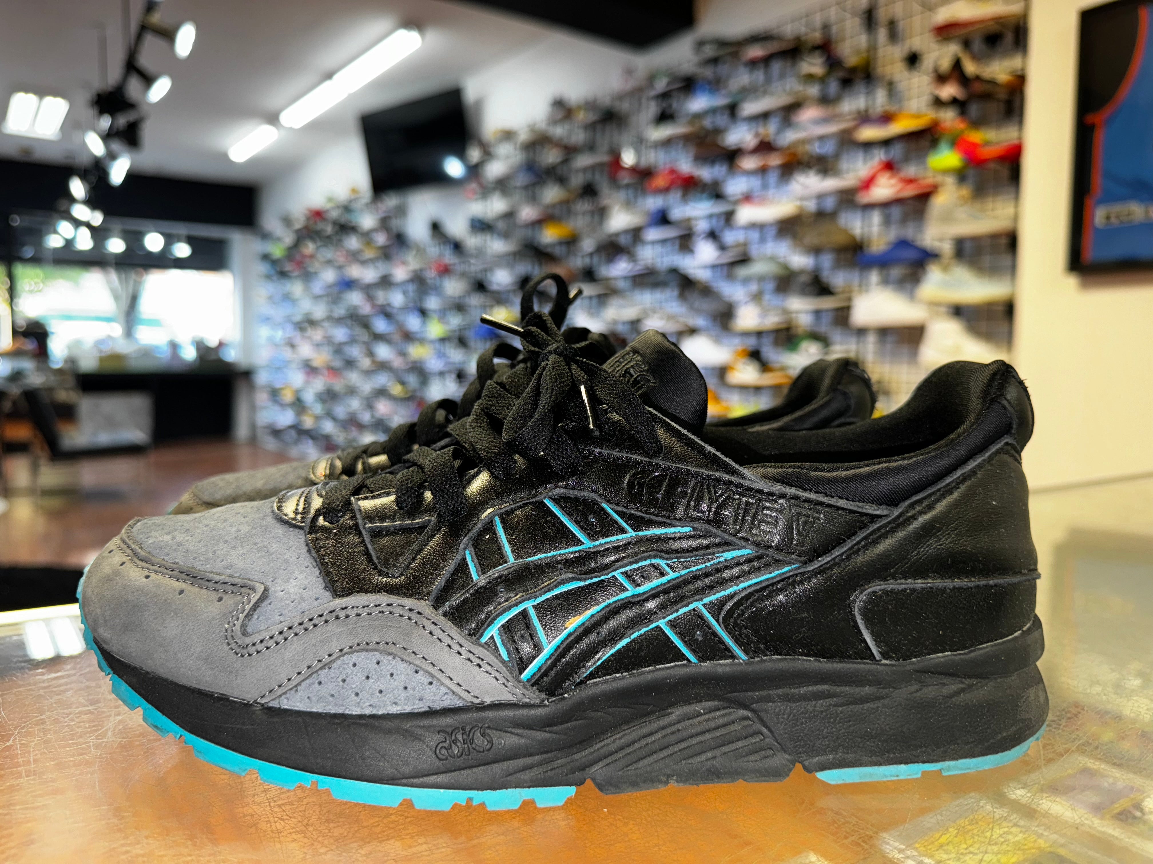 Size 9 ASICS Gel-Lyte V KITH "Leatherback"