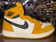 Size 9.5 Air Jordan 1 "Yellow Ochre" Brand New