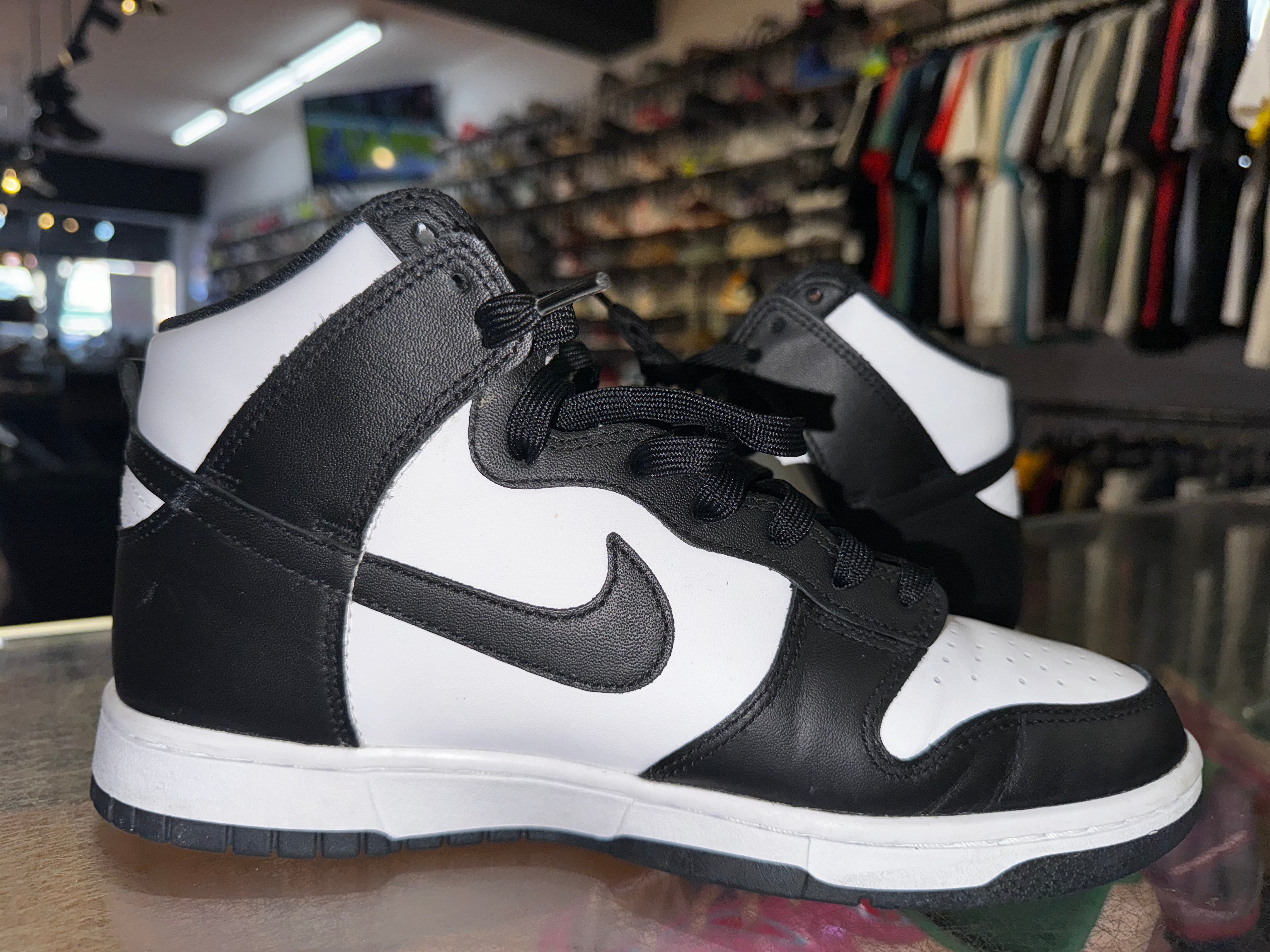 Size 9 Dunk High "Panda"