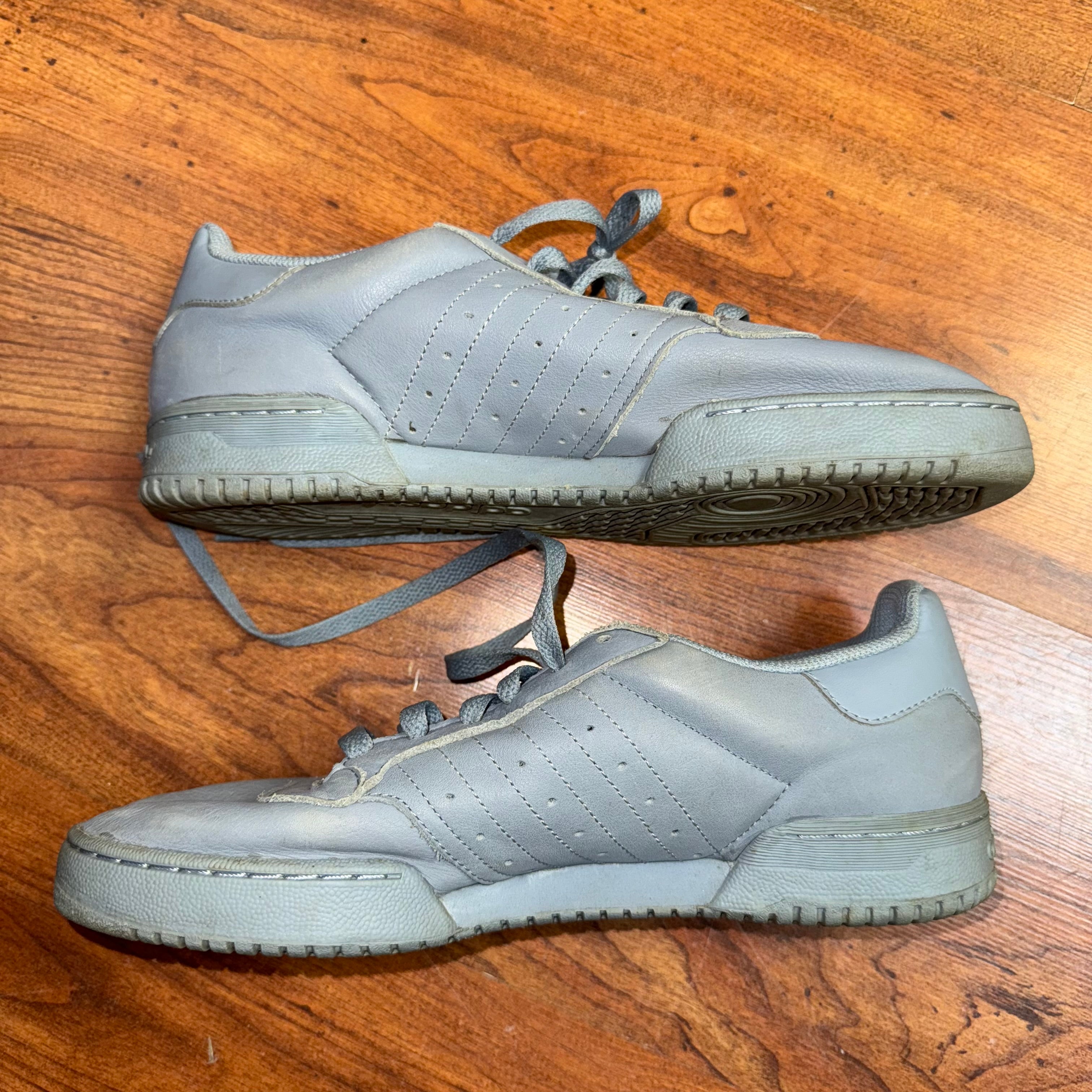 Size 9.5 Adidas Powerphase Calabassas "Grey"