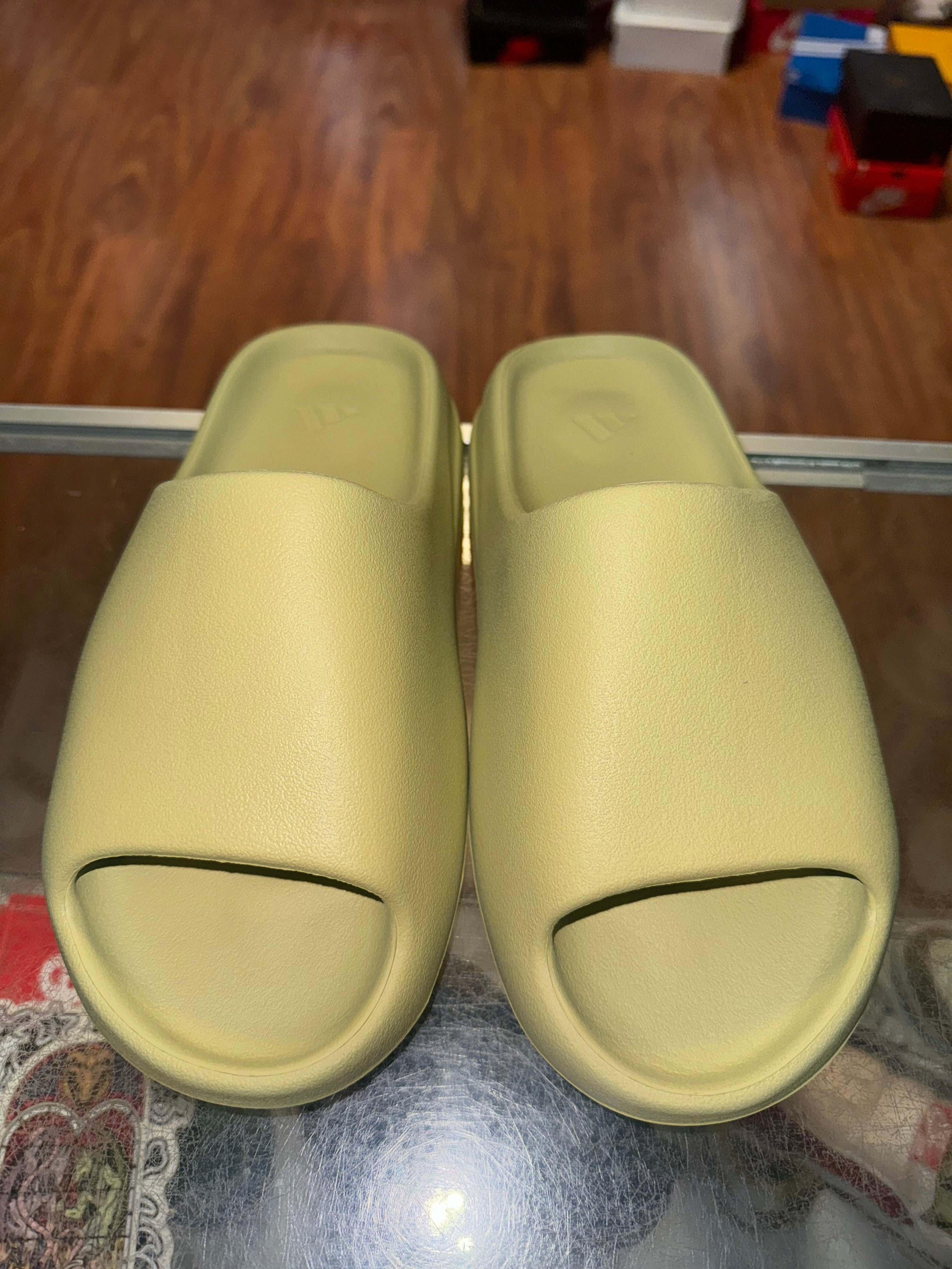 Size 8 Adidas Yeezy Slide “Resin” Brand New