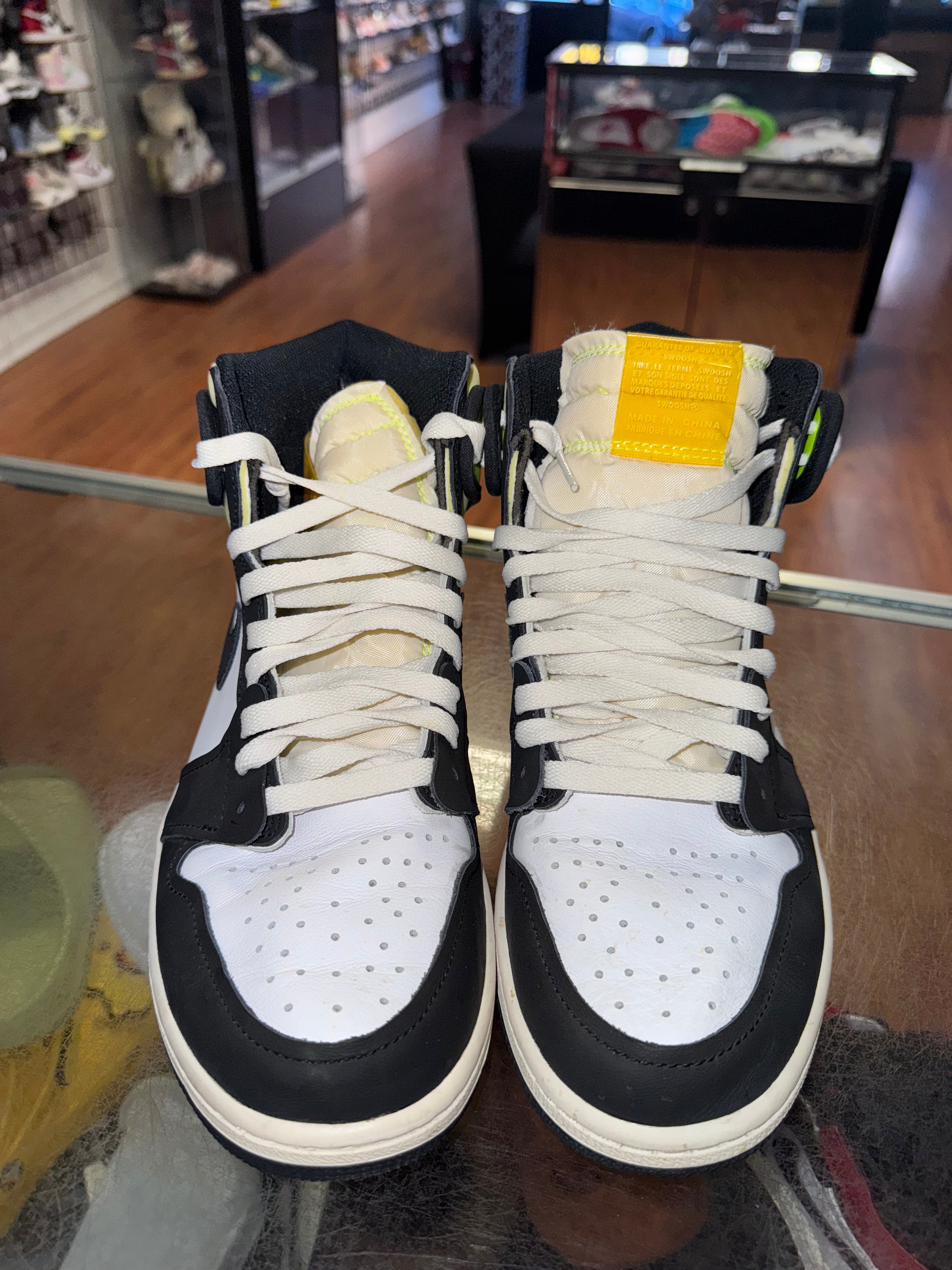 Size 9 Air Jordan 1 "University Gold"