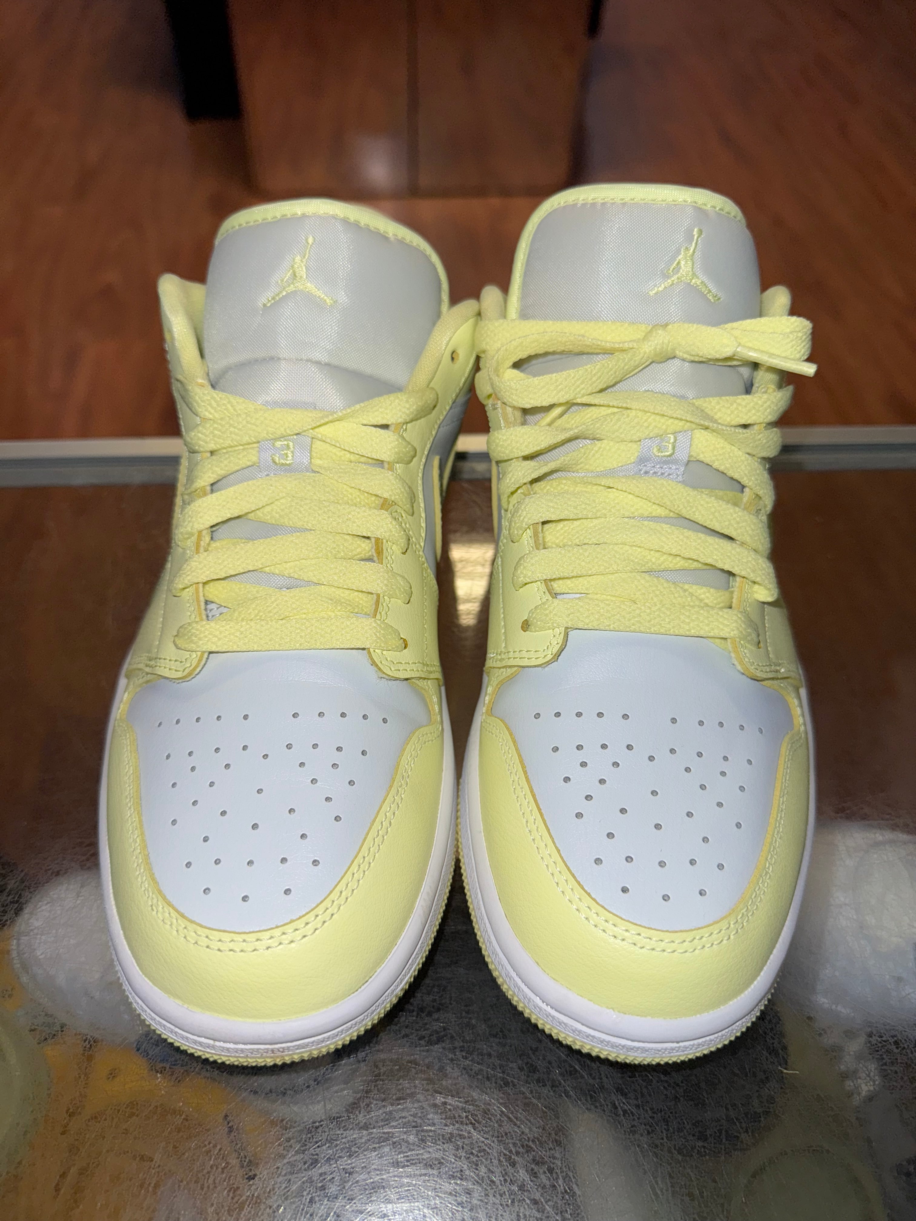 Size 8.5 (10W) Air Jordan 1 Low “Lemonade”