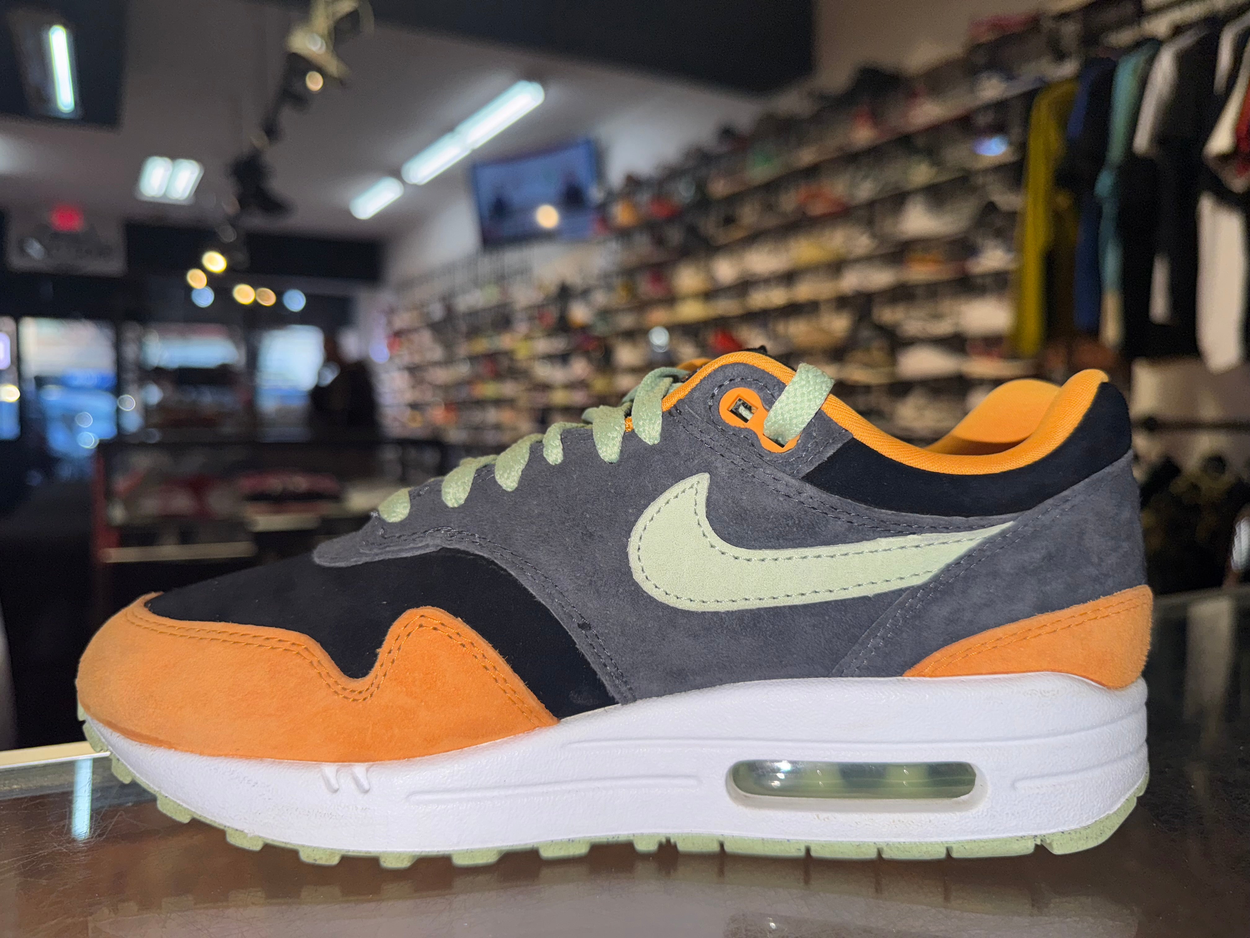 Size 6.5 Air Max 1 "Duck Honey Dew"