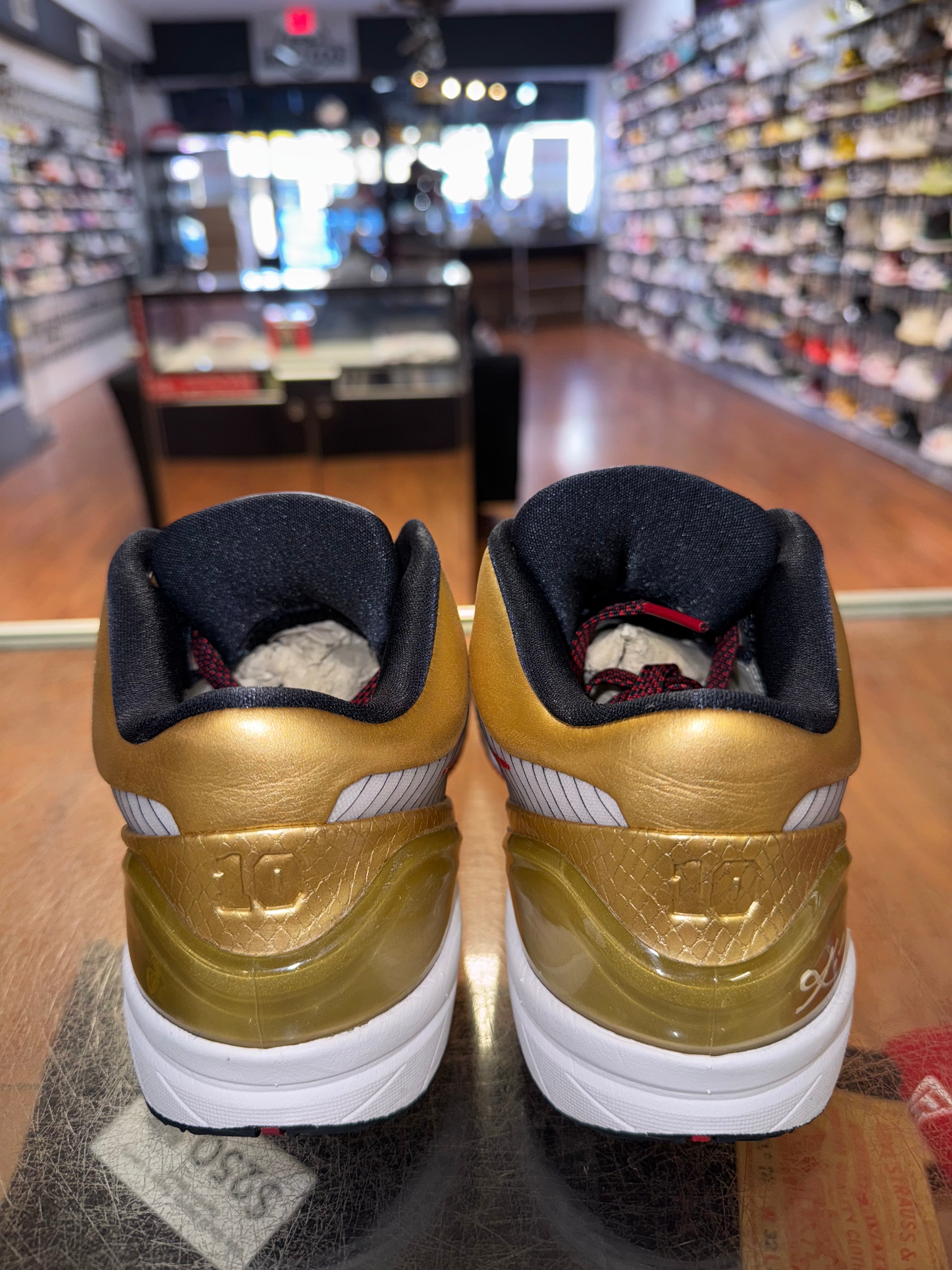 Size 8 Kobe 4 Protro “Gold Medal”