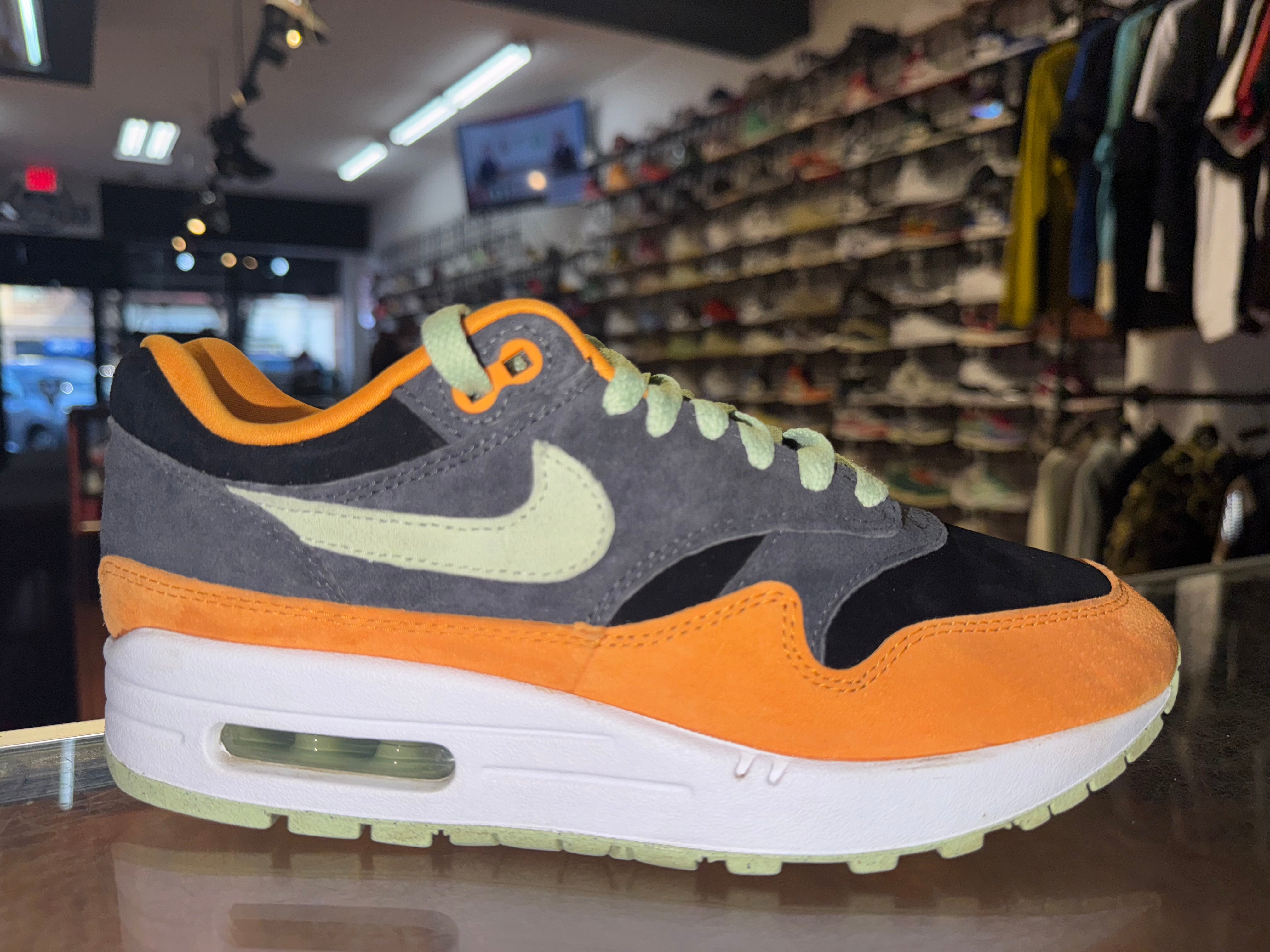 Size 6.5 Air Max 1 "Duck Honey Dew"