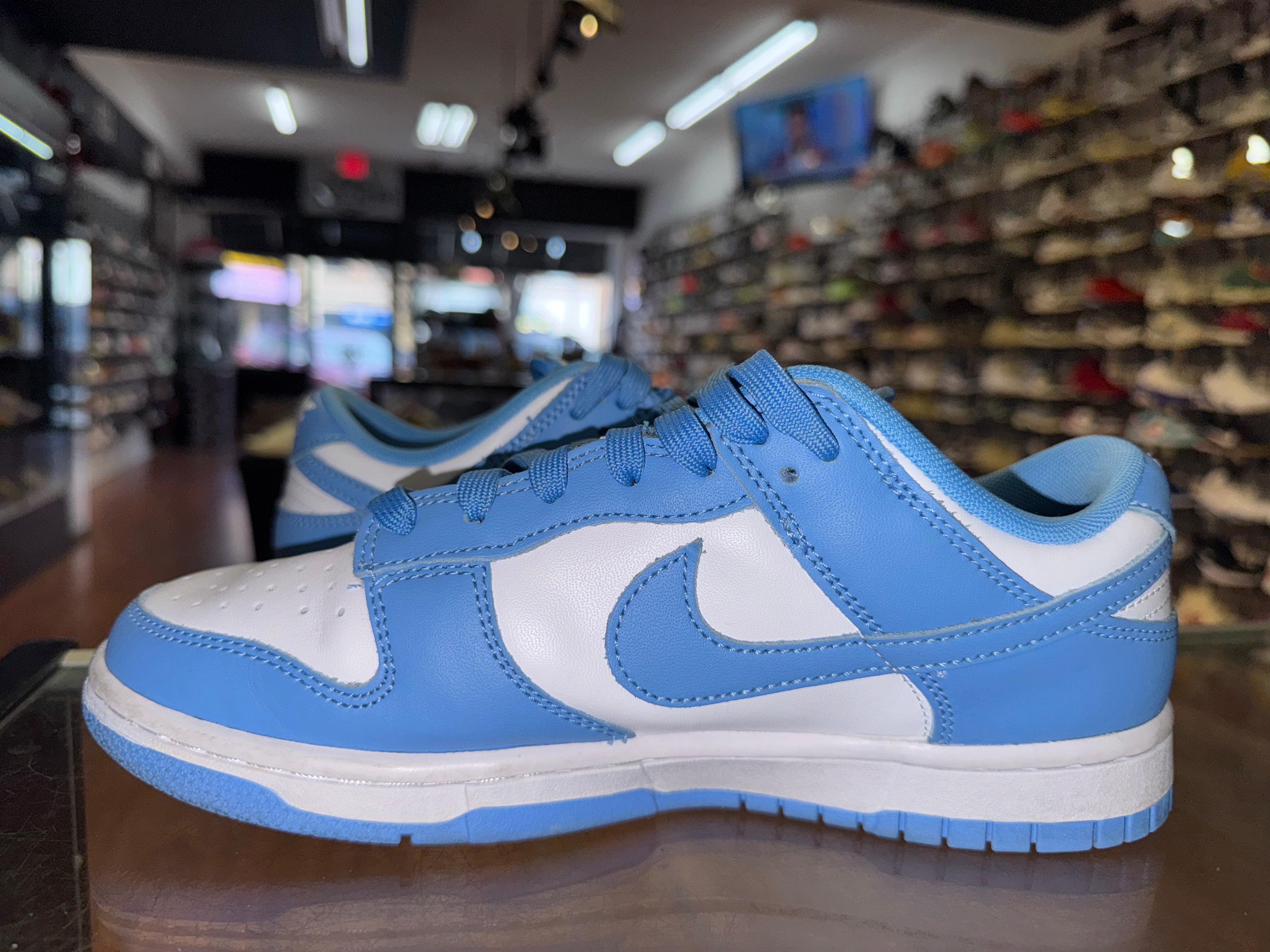 Size 7 Dunk Low "UNC"