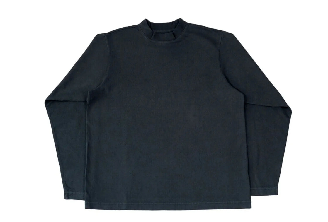 Size M Yzy x Gap Longsleeve “Black” Brand New