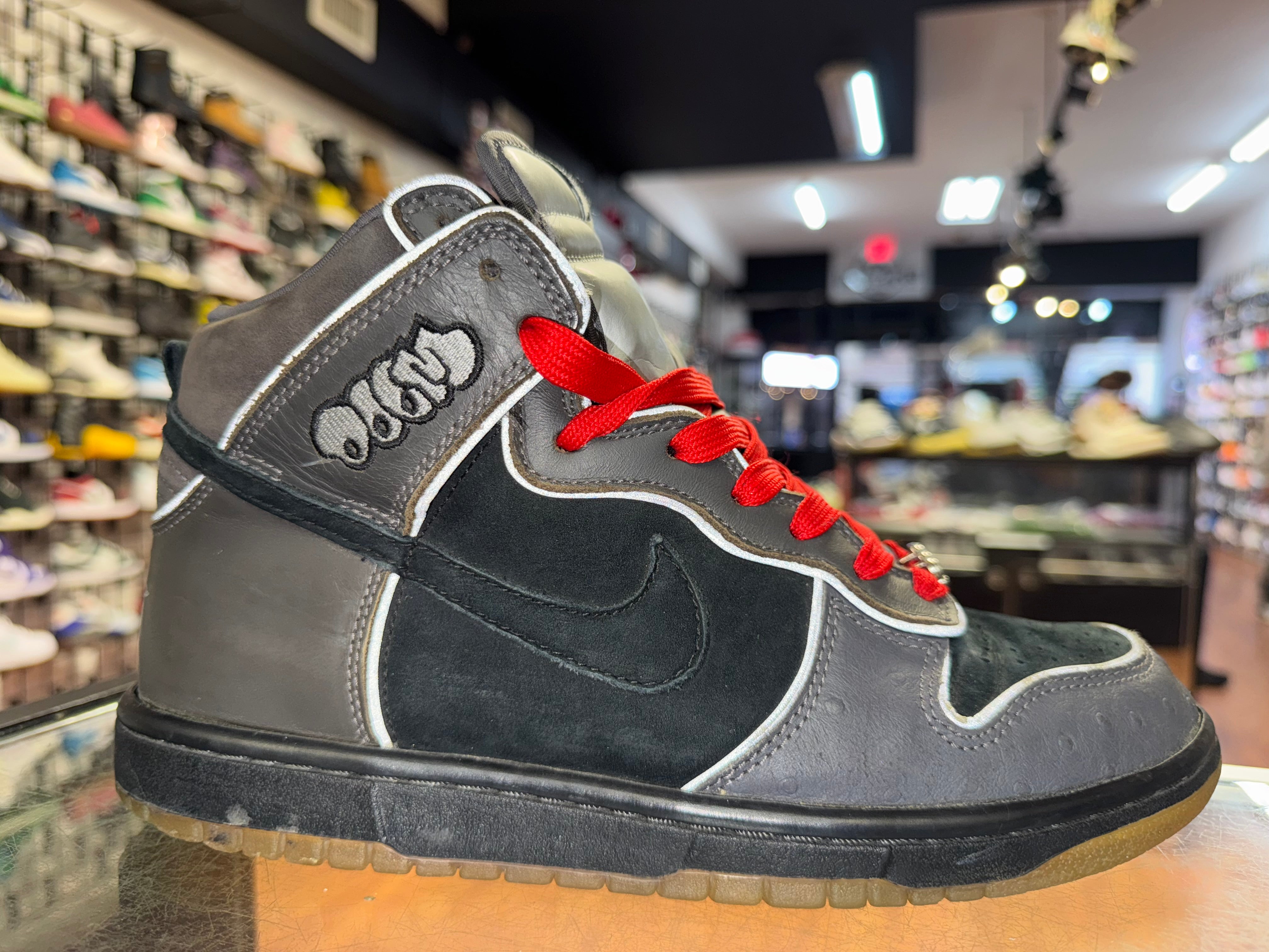 Size 8.5 Dunk High Premium SB "MF Doom"