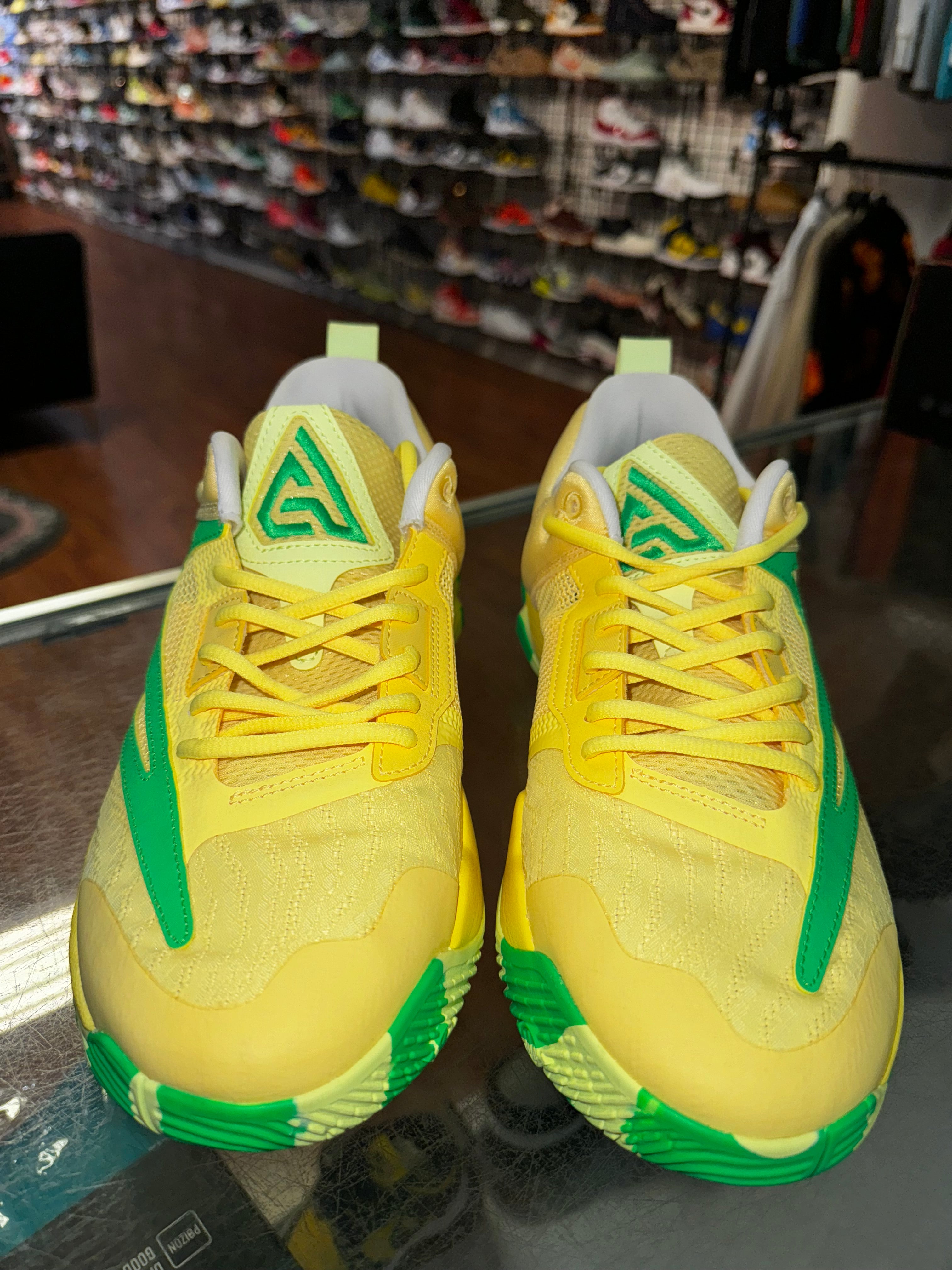 Size 9 Giannis Immortality 3 "Yellow Green Shock"