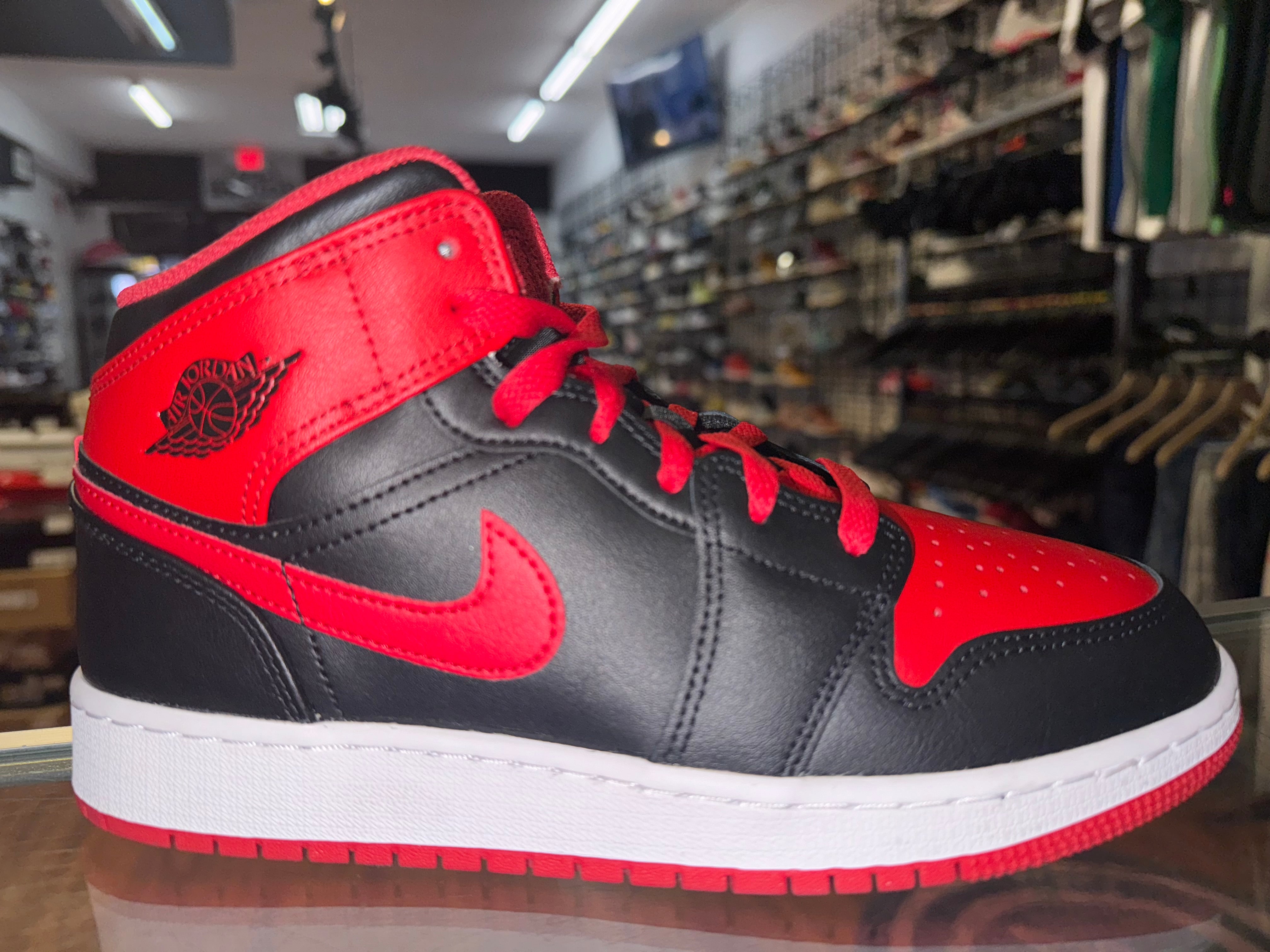 Size 6y Air Jordan 1 Mid “Alternate Bred” Brand New