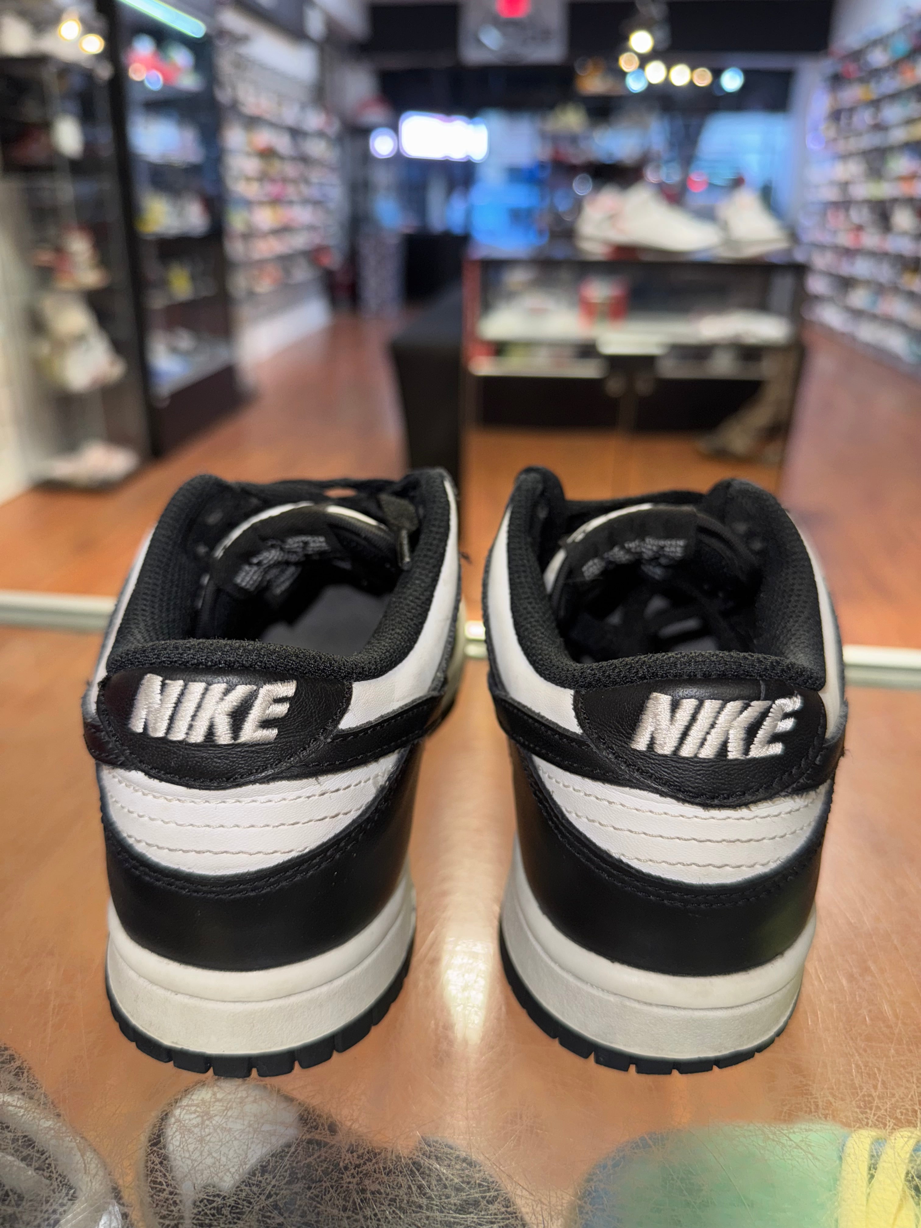 Size 3.5y Dunk Low "Panda"