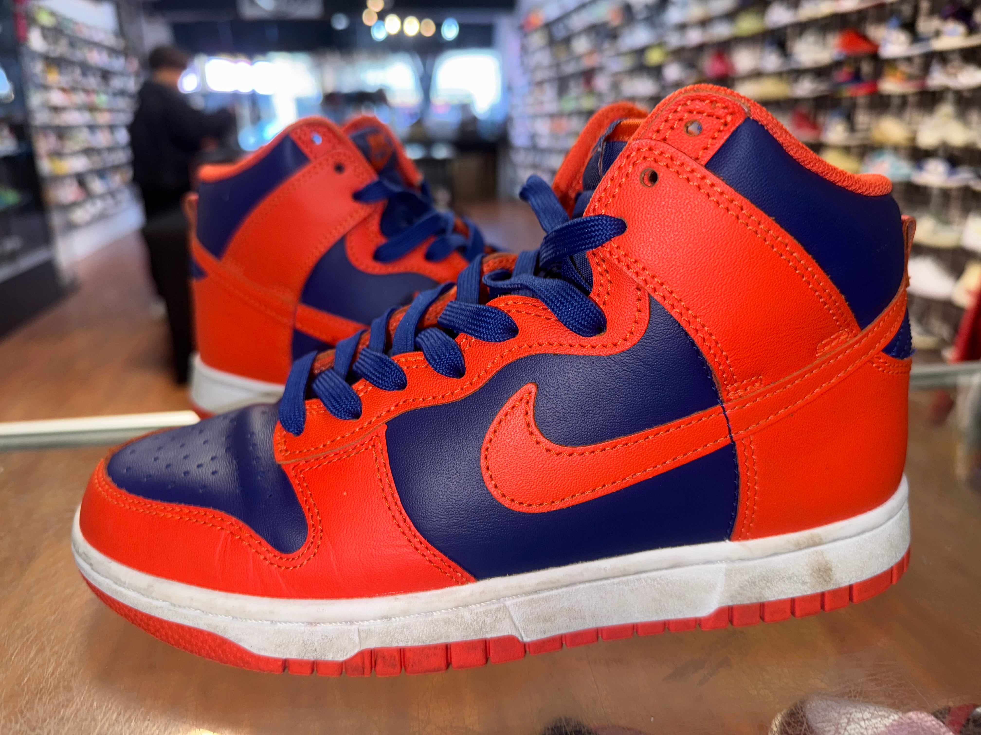 Size 6 Dunk High “Knicks”