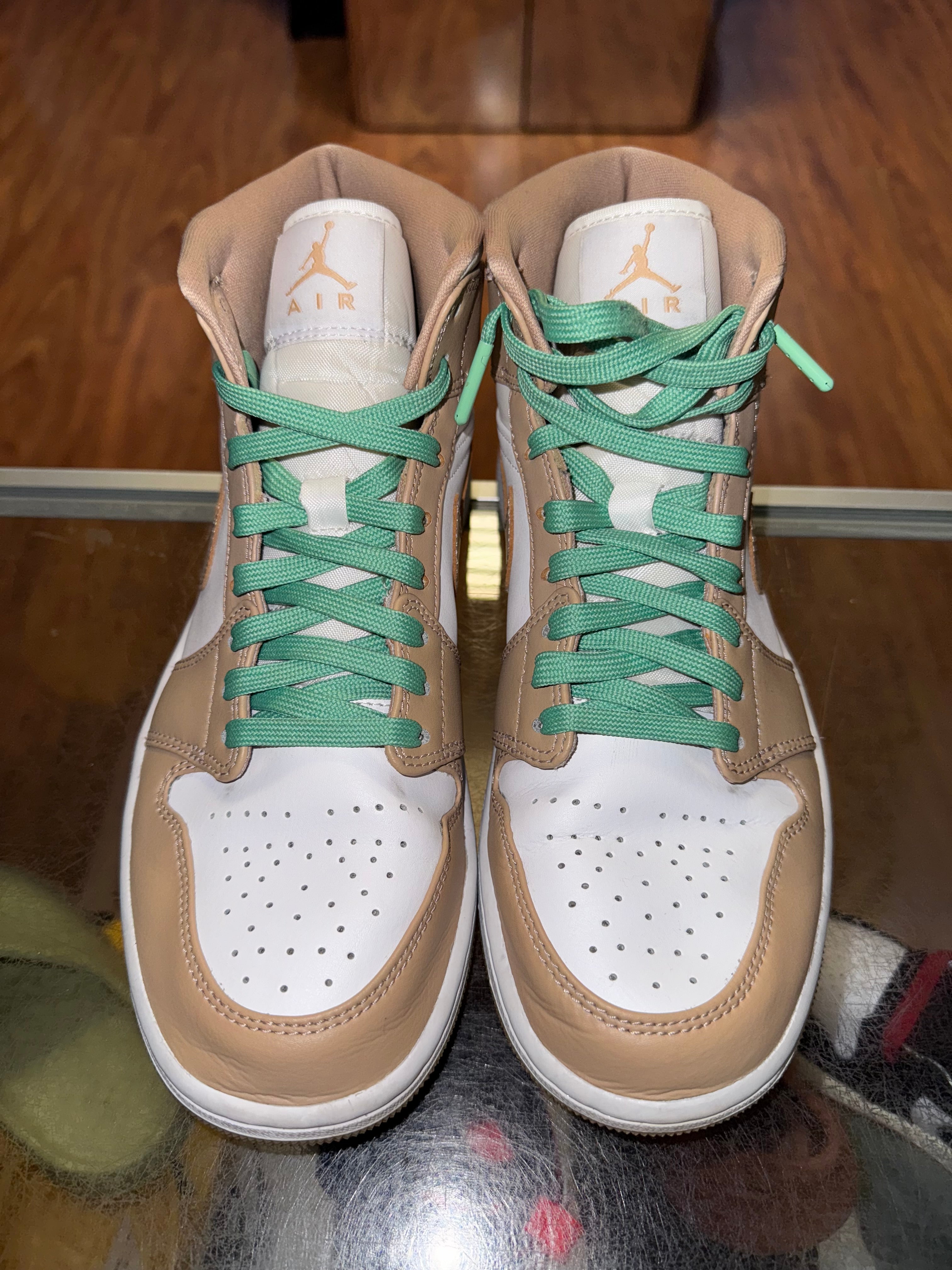 Size 8 Air Jordan 1 Mid "Tan Gum"