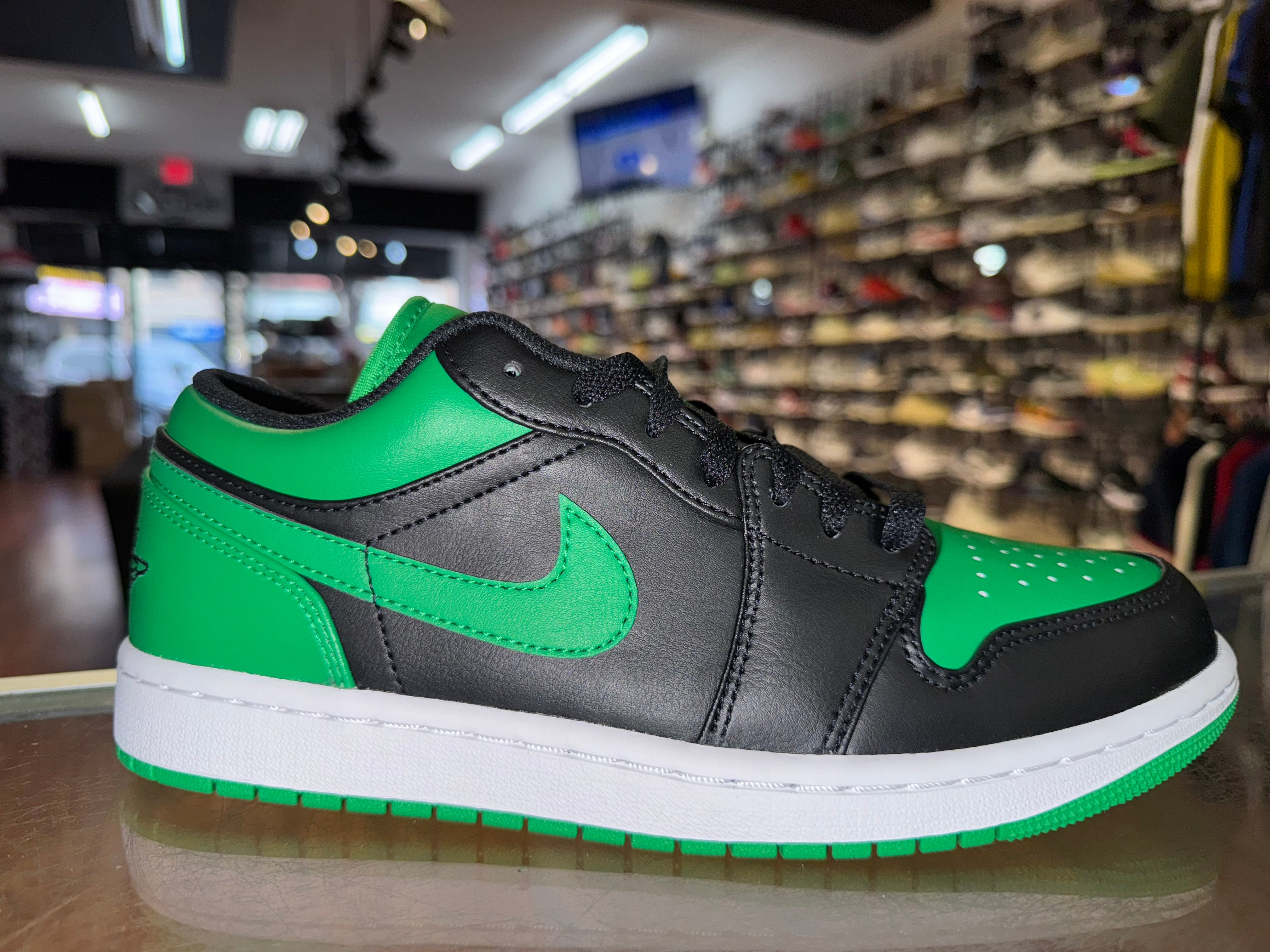 Size 8 Air Jordan 1 Low "Lucky Green" Brand New