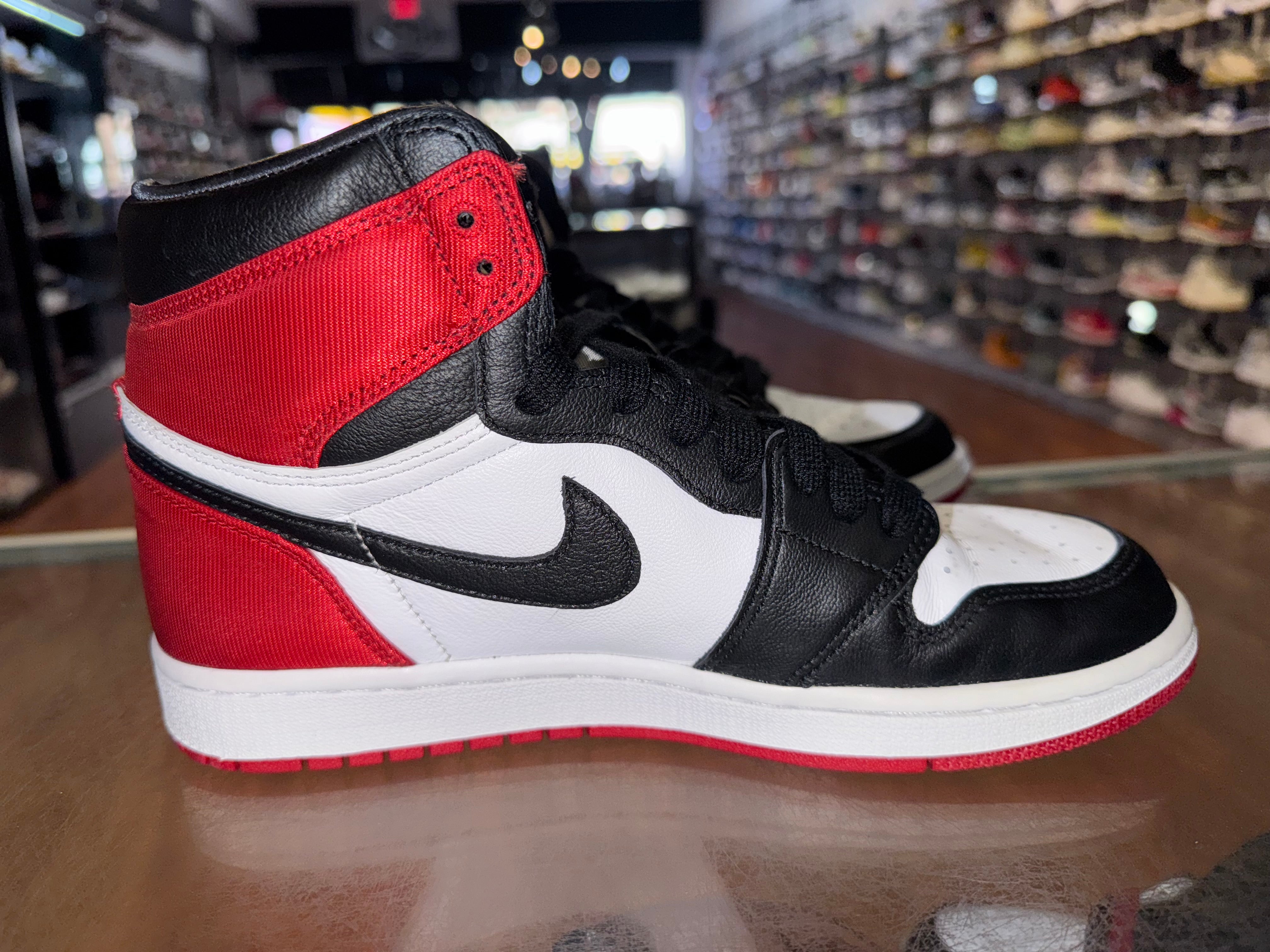 Size 7 (8.5W) Air Jordan 1 "Satin Black Toe"