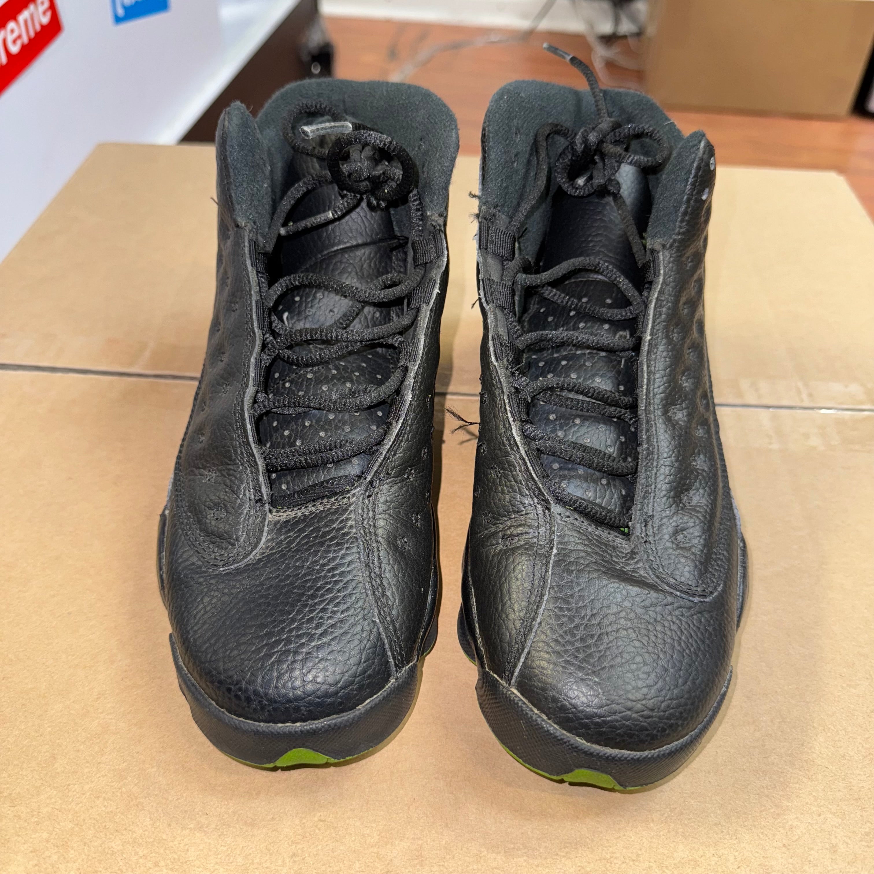 Size 6.5y Air Jordan 13 "Altitude" - NB