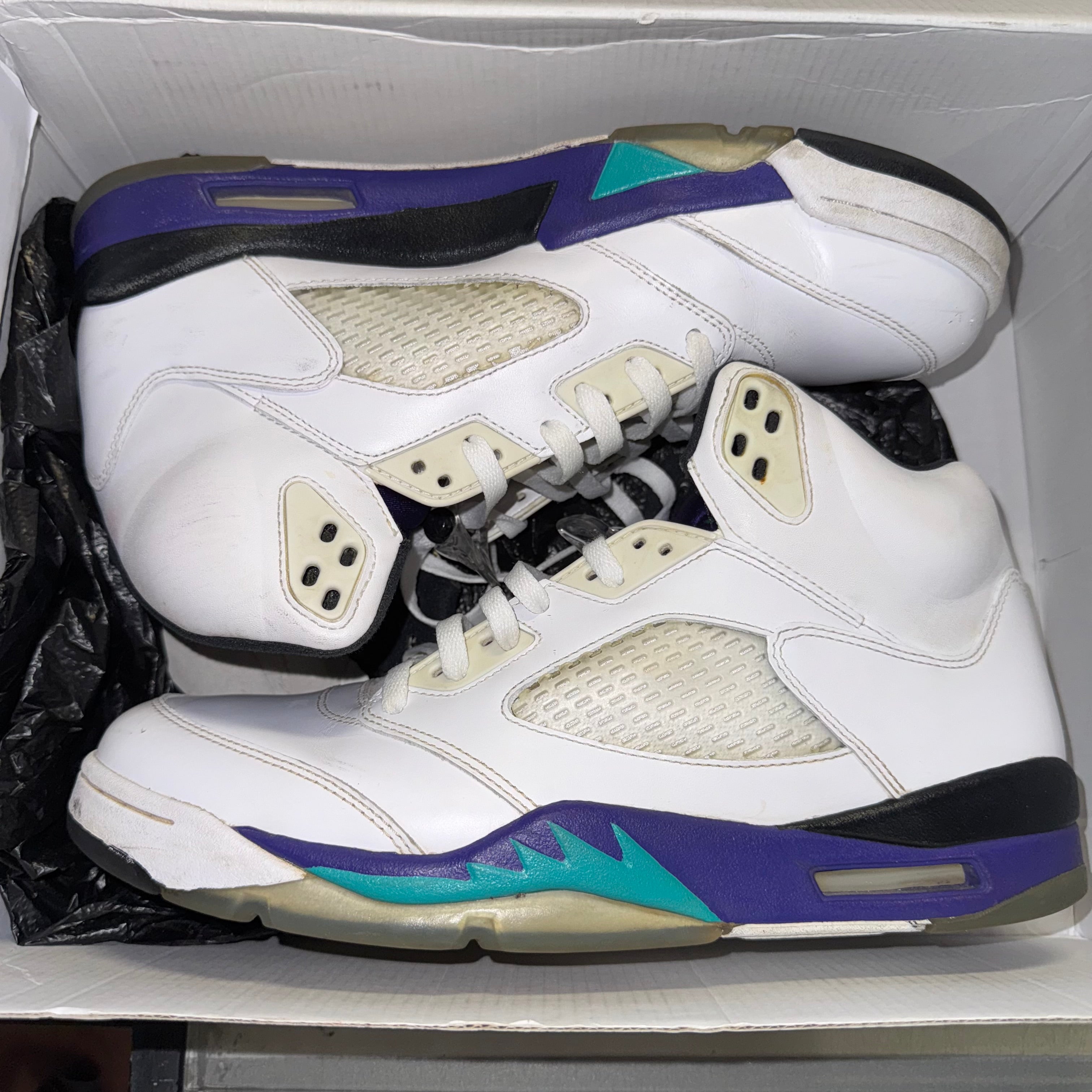 Size 11 Air Jordan 5 "White Grape"