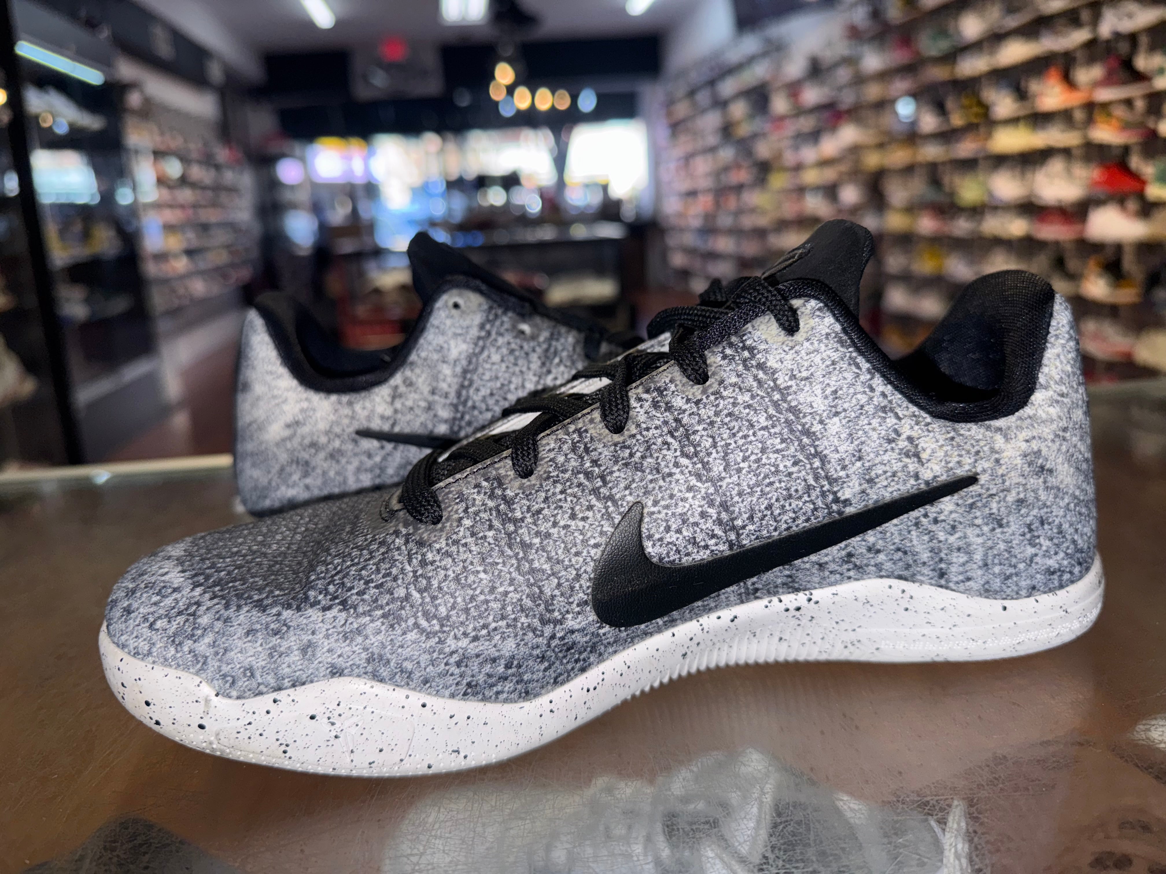 Size 5y Kobe 11 Elite Low "Oreo"