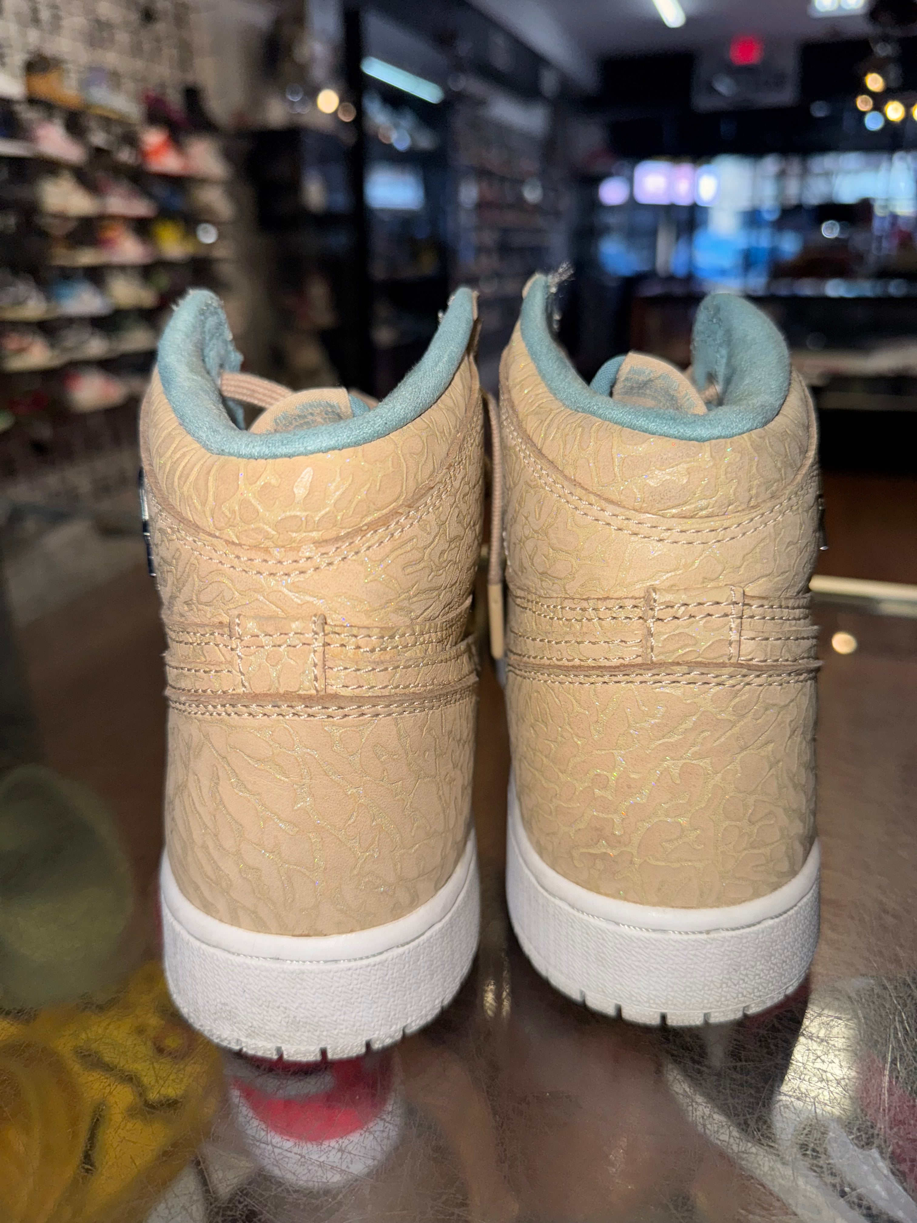 Size 7y Air Jordan 1 "Sand Dune"