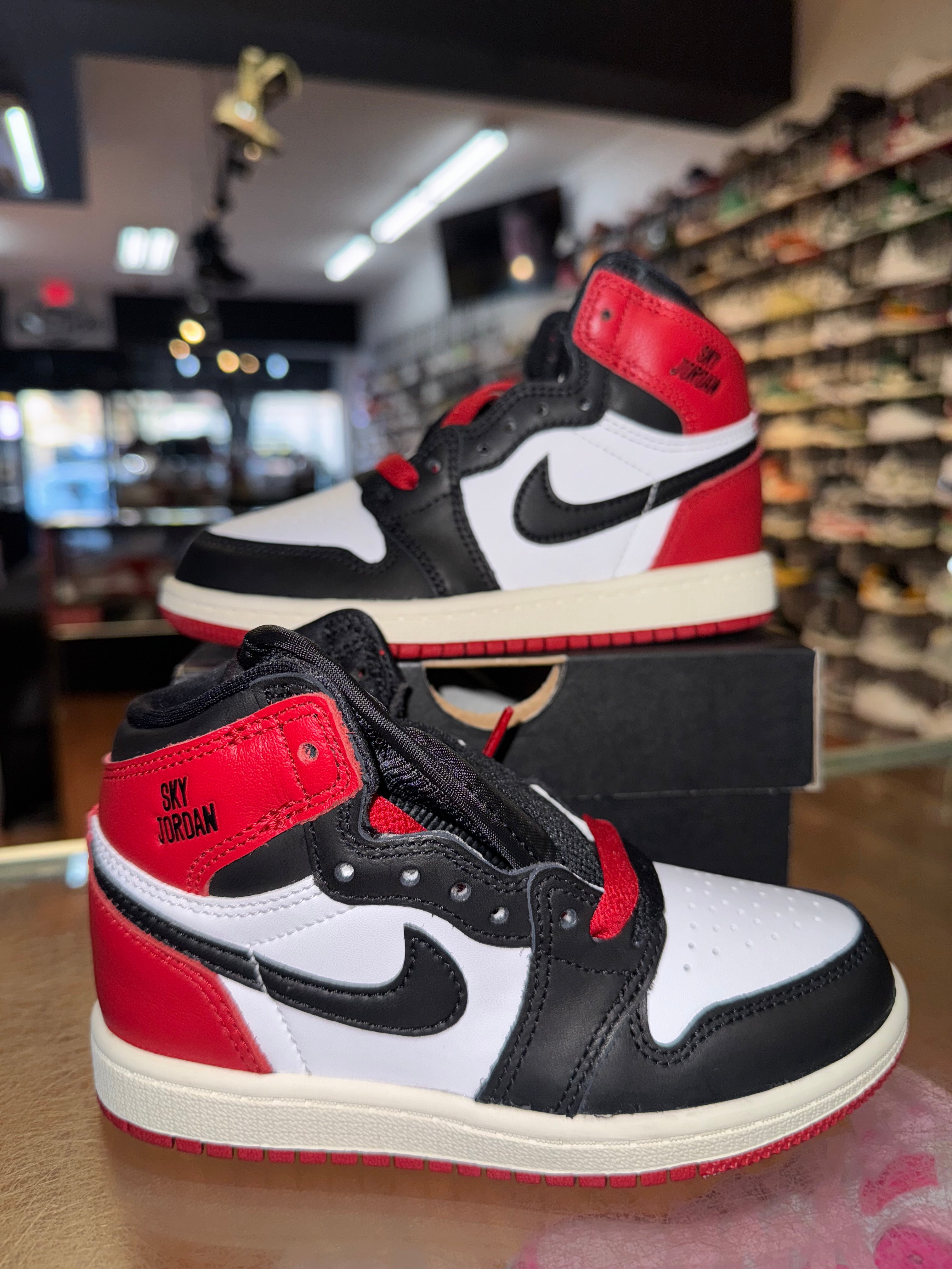 Size 11c Air Jordan 1 “Black Toe” 2025 Brand New (PS)