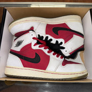 Size 5y Air Jordan 1 "Carmine"