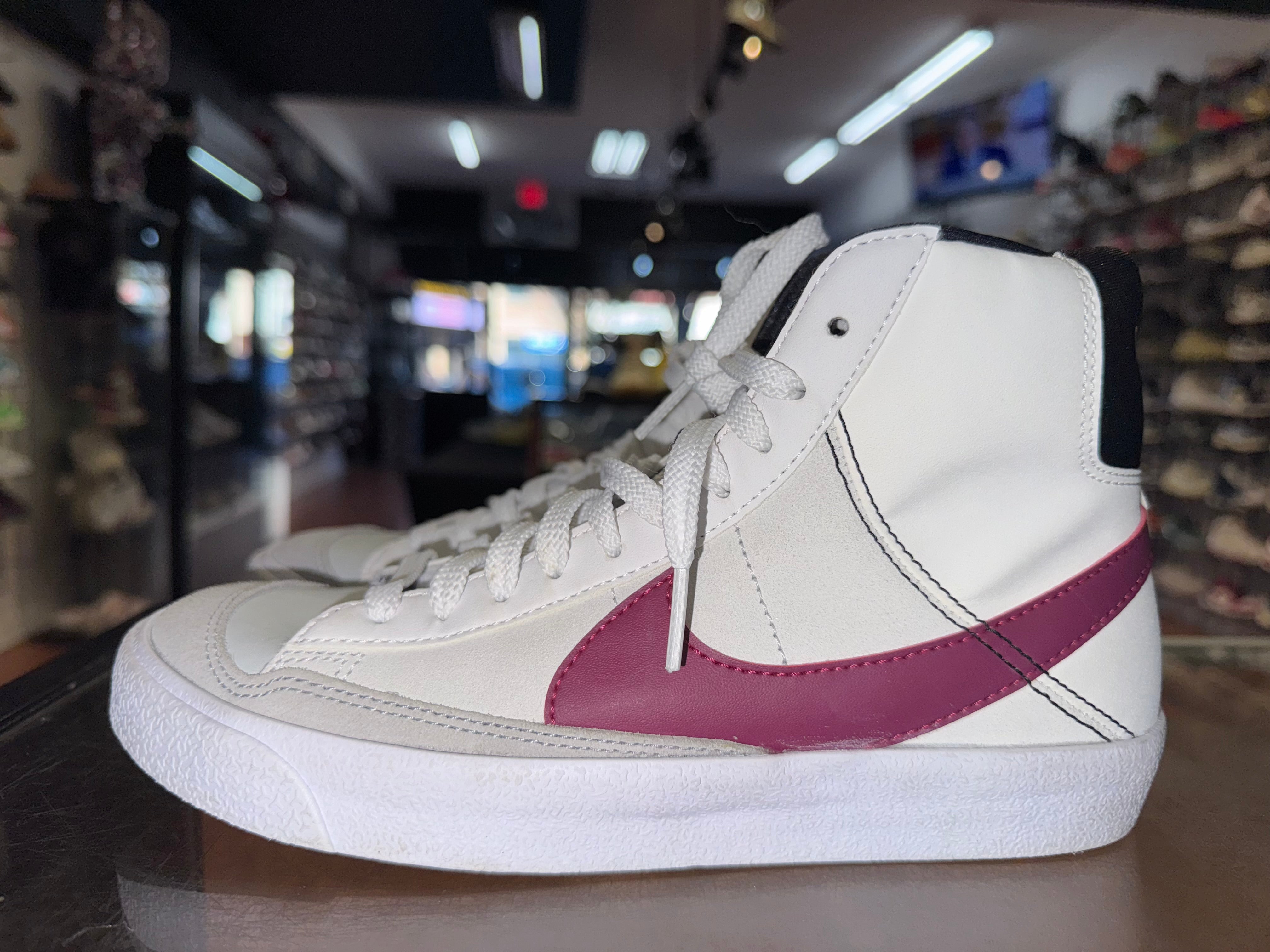 Size 5y Blazer Mid '77 “White/Burgundy"