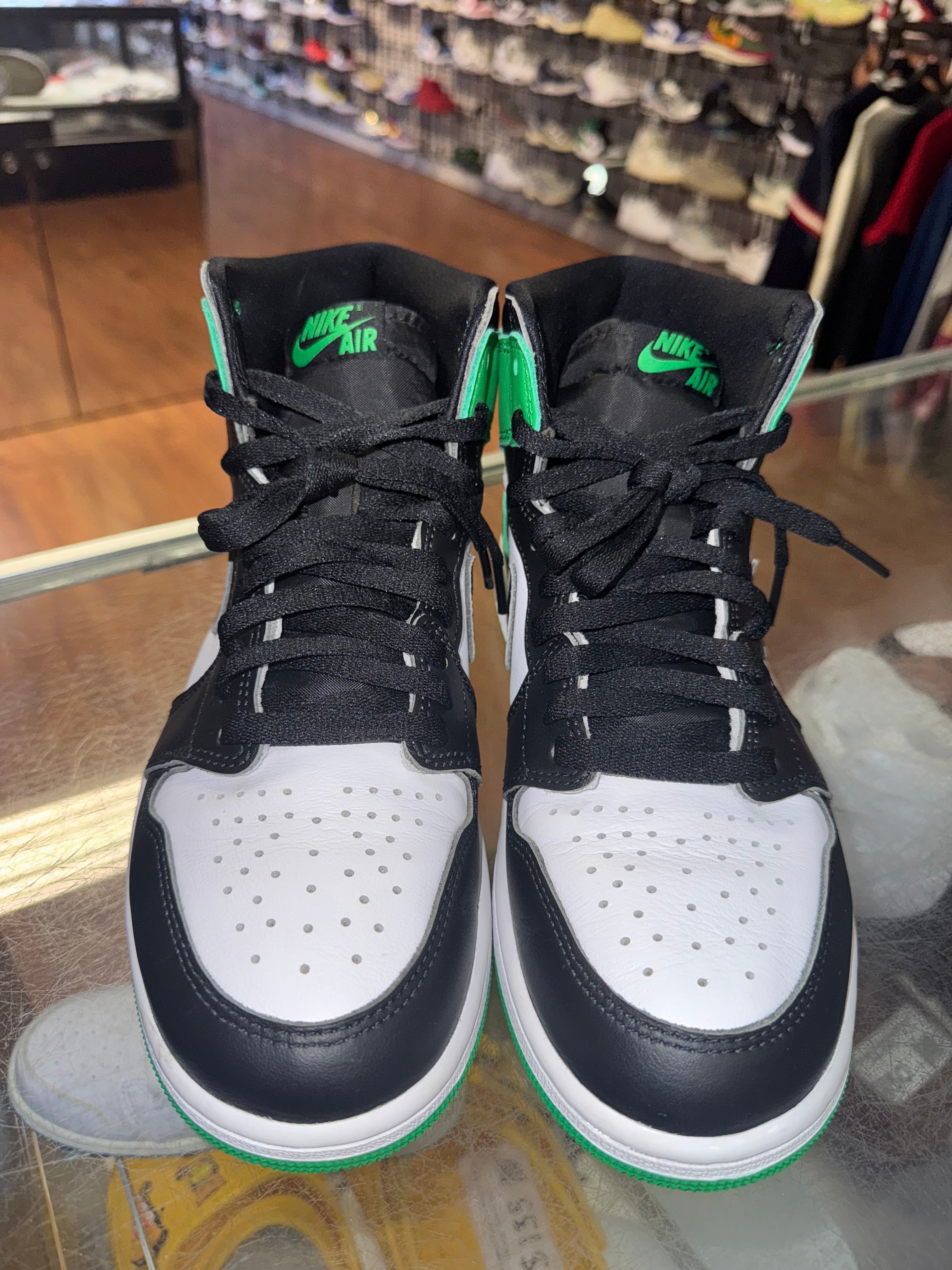 Size 9 Air Jordan 1 "Lucky Green"