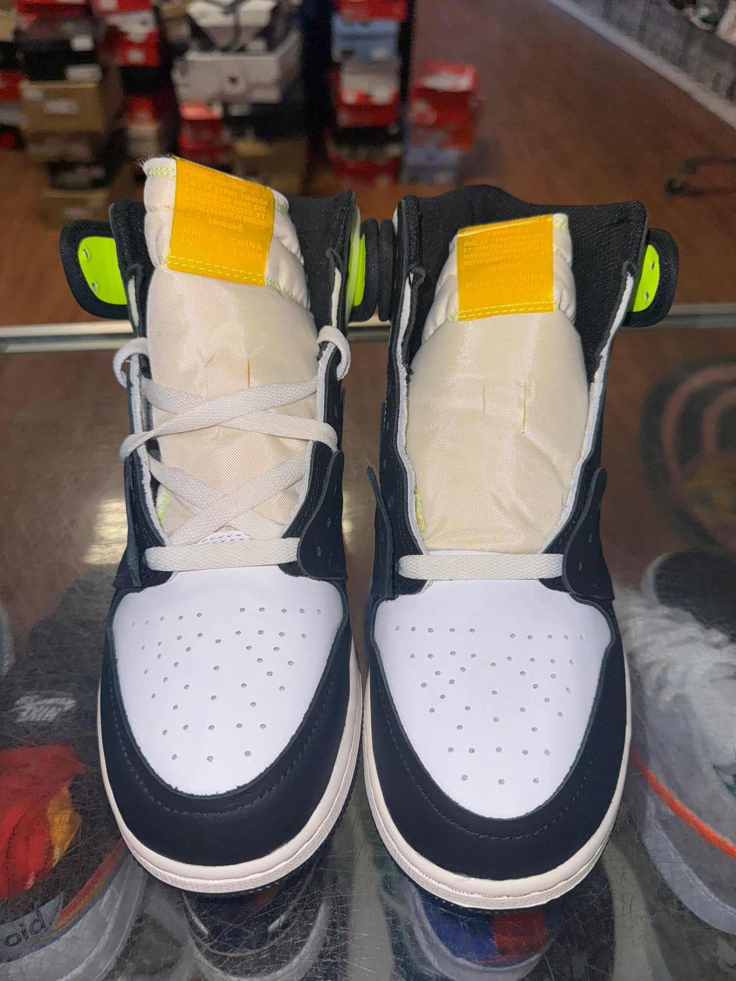 Size 6.5y Air Jordan 1 “Volt Gold” Brand New