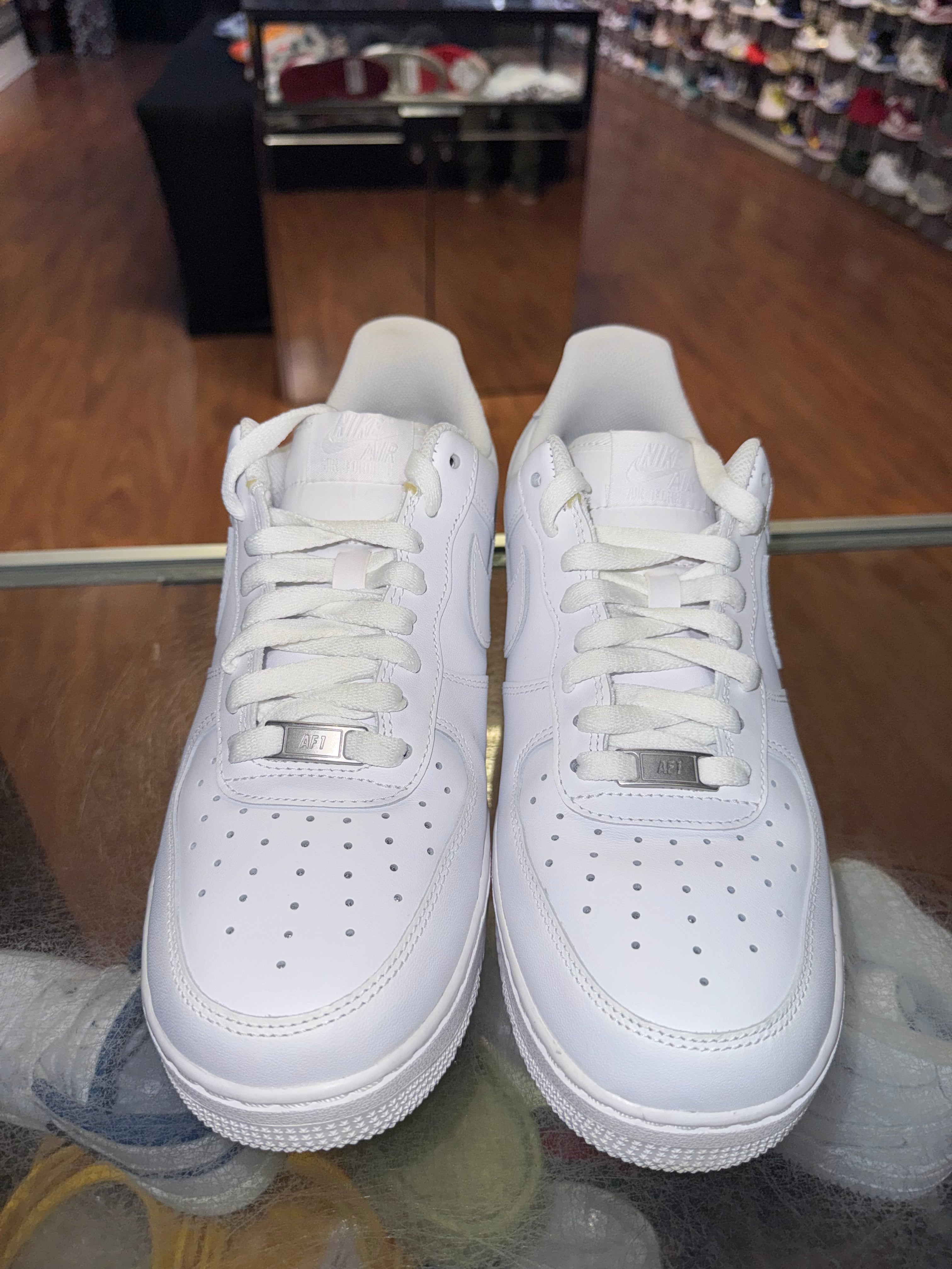 Size 9.5 Air Force 1 Low "White"