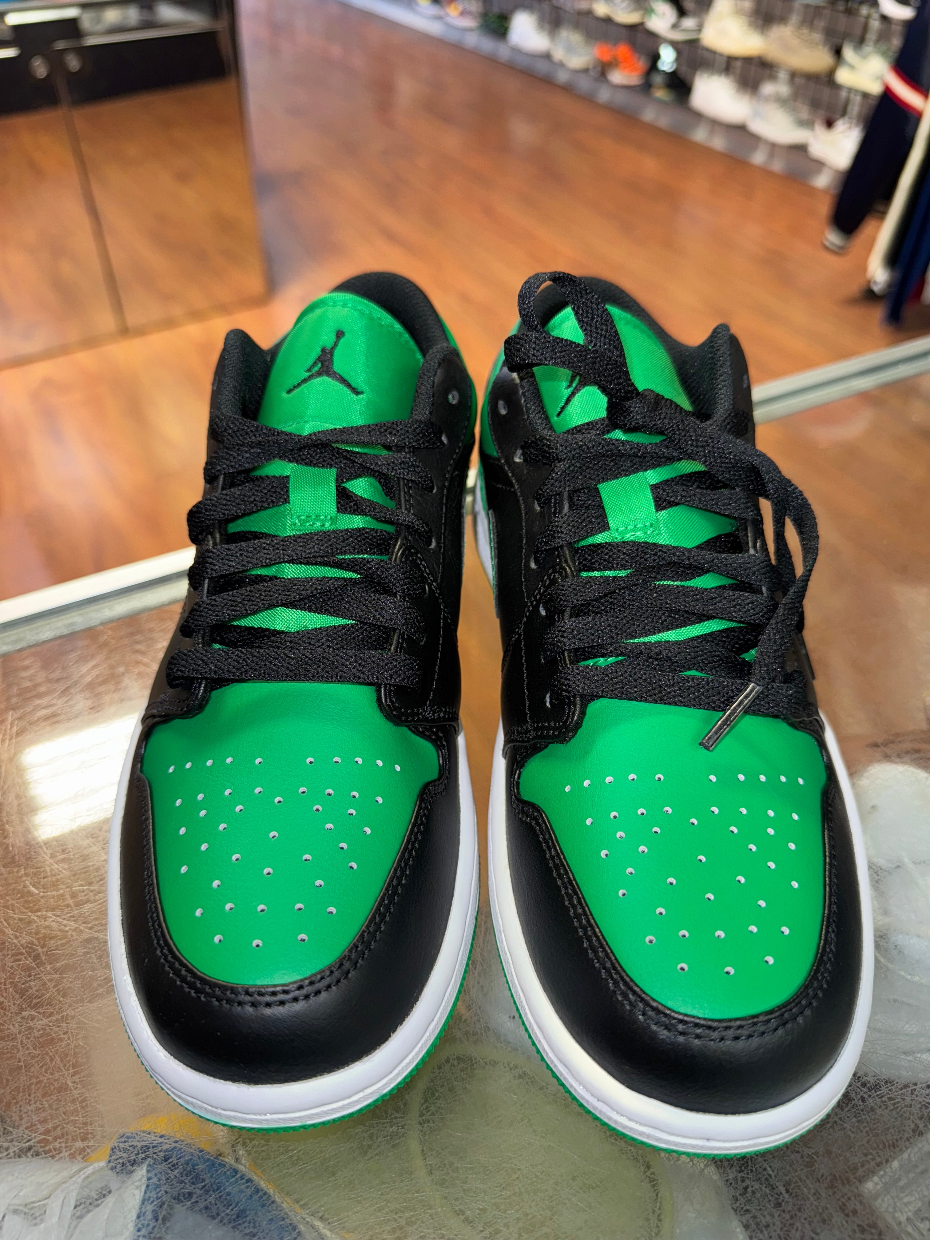 Size 8 Air Jordan 1 Low "Lucky Green" Brand New