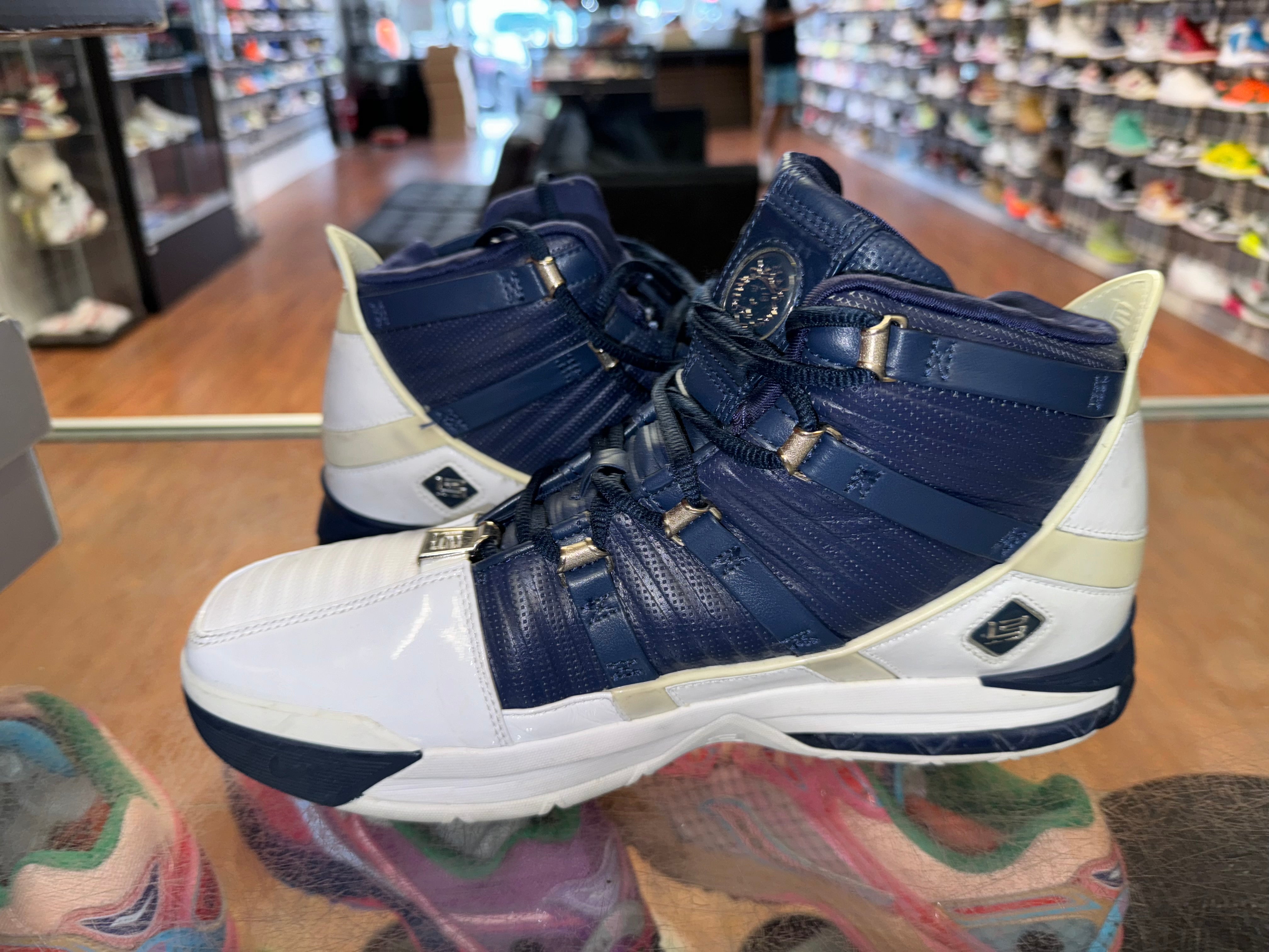 Size 11 Zoom Lebron 3 Midnight Navy 2006