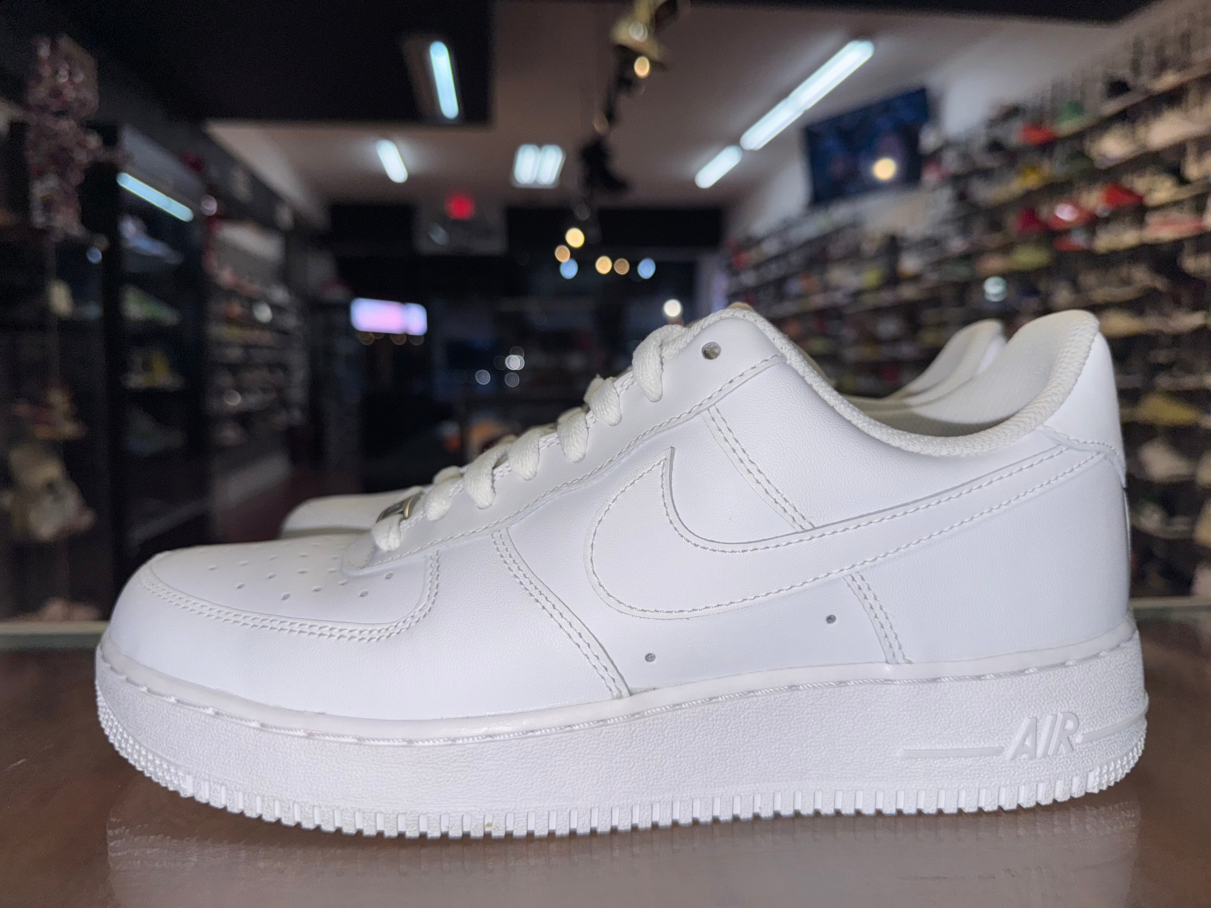 Size 9.5 Air Force 1 Low "White"