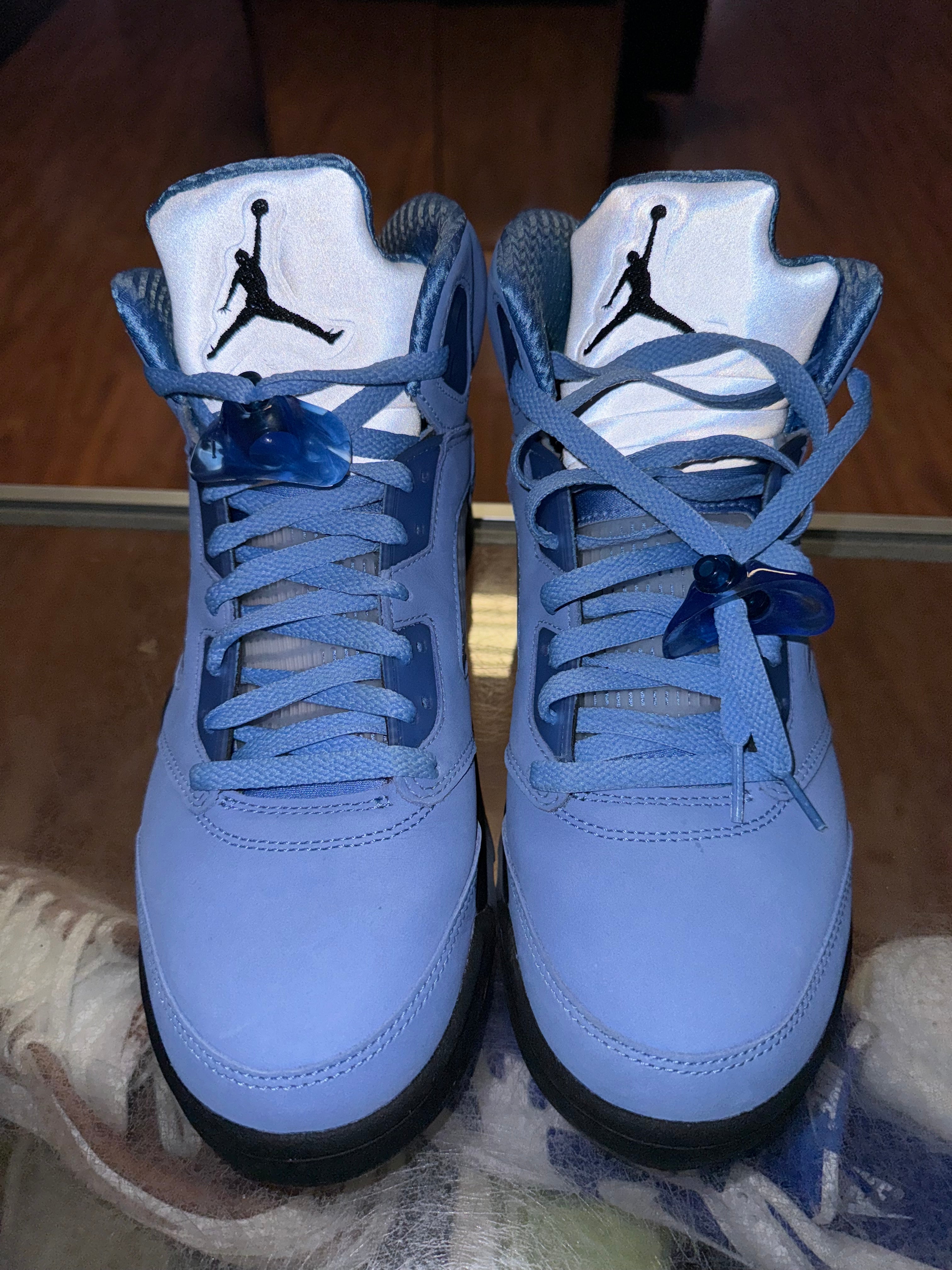 Size 10 Air Jordan 5 “UNC”