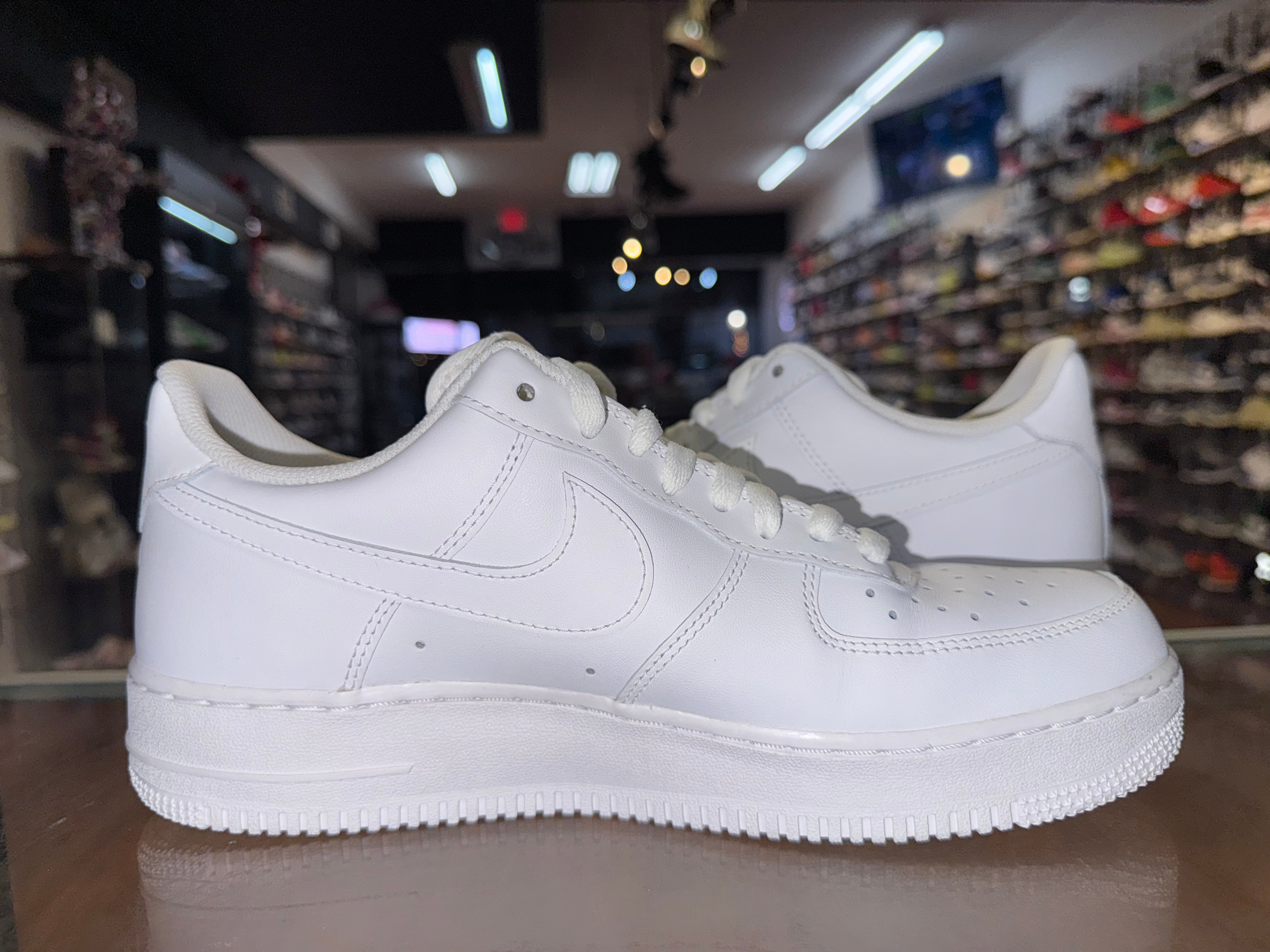 Size 9.5 Air Force 1 Low "White"