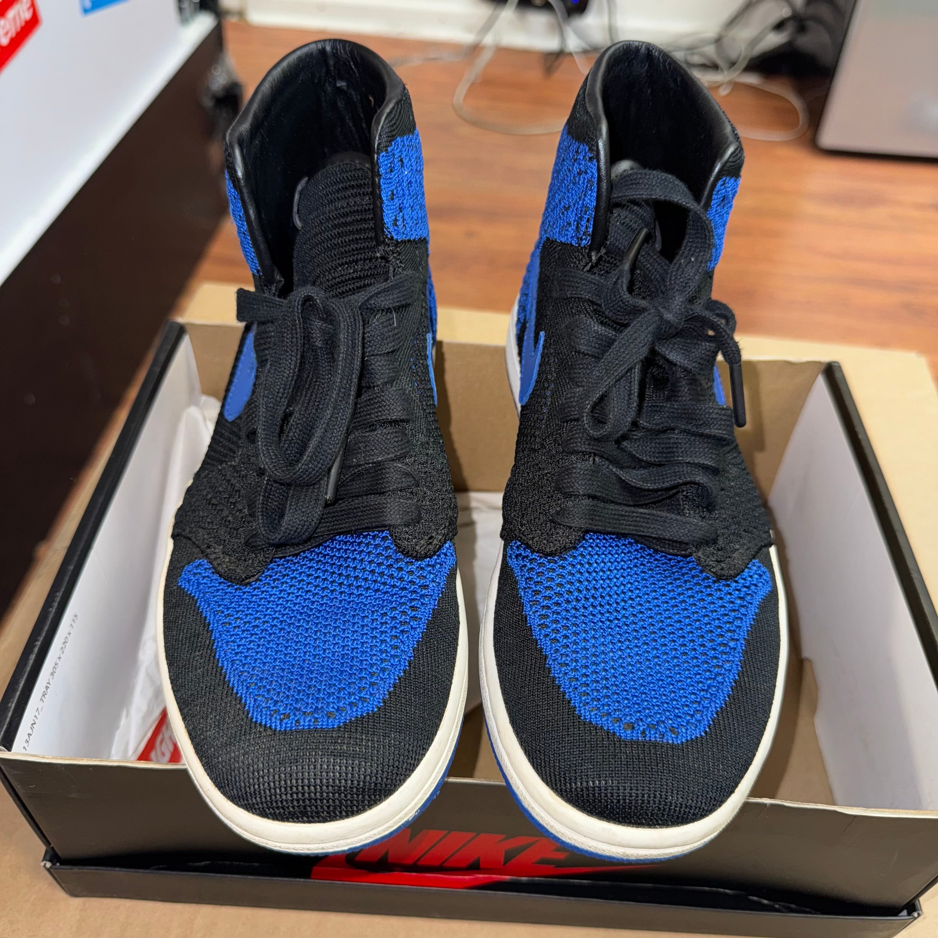 Size 7y Air Jordan 1 Flyknit "Royal"