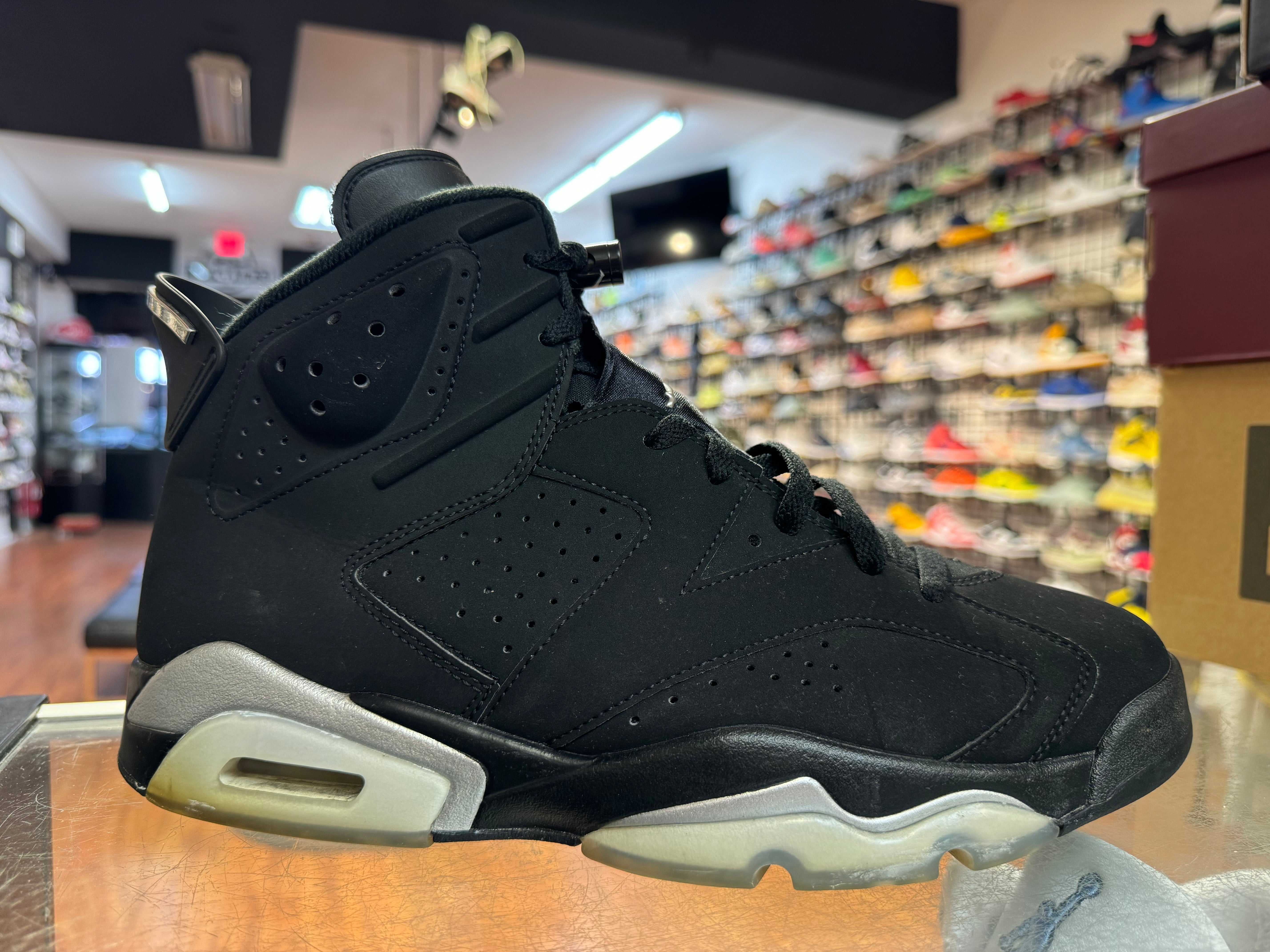 Size 10.5 Air Jordan 6 "Chrome"