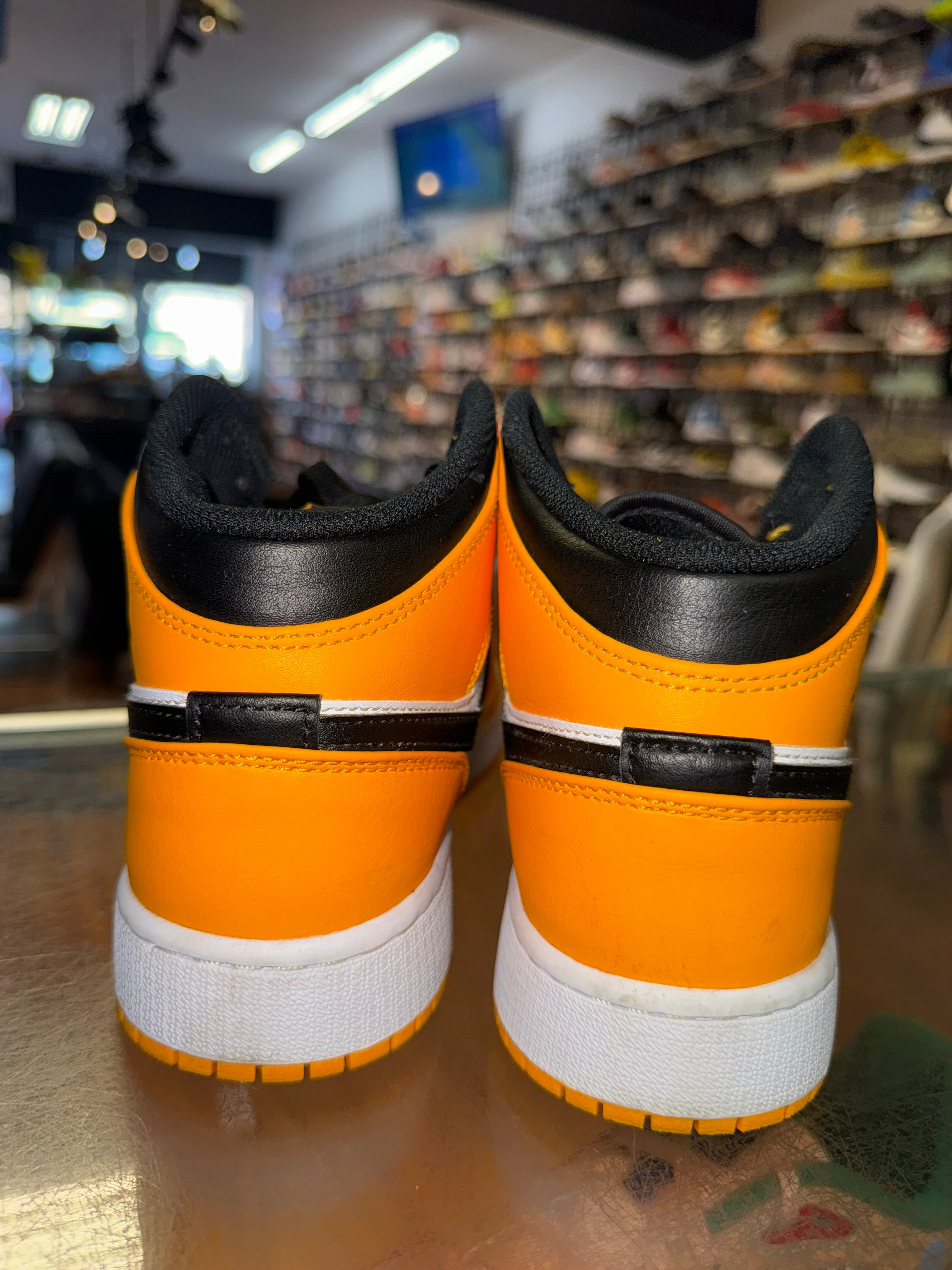 Size 6y Air Jordan 1 Mid "Taxi"