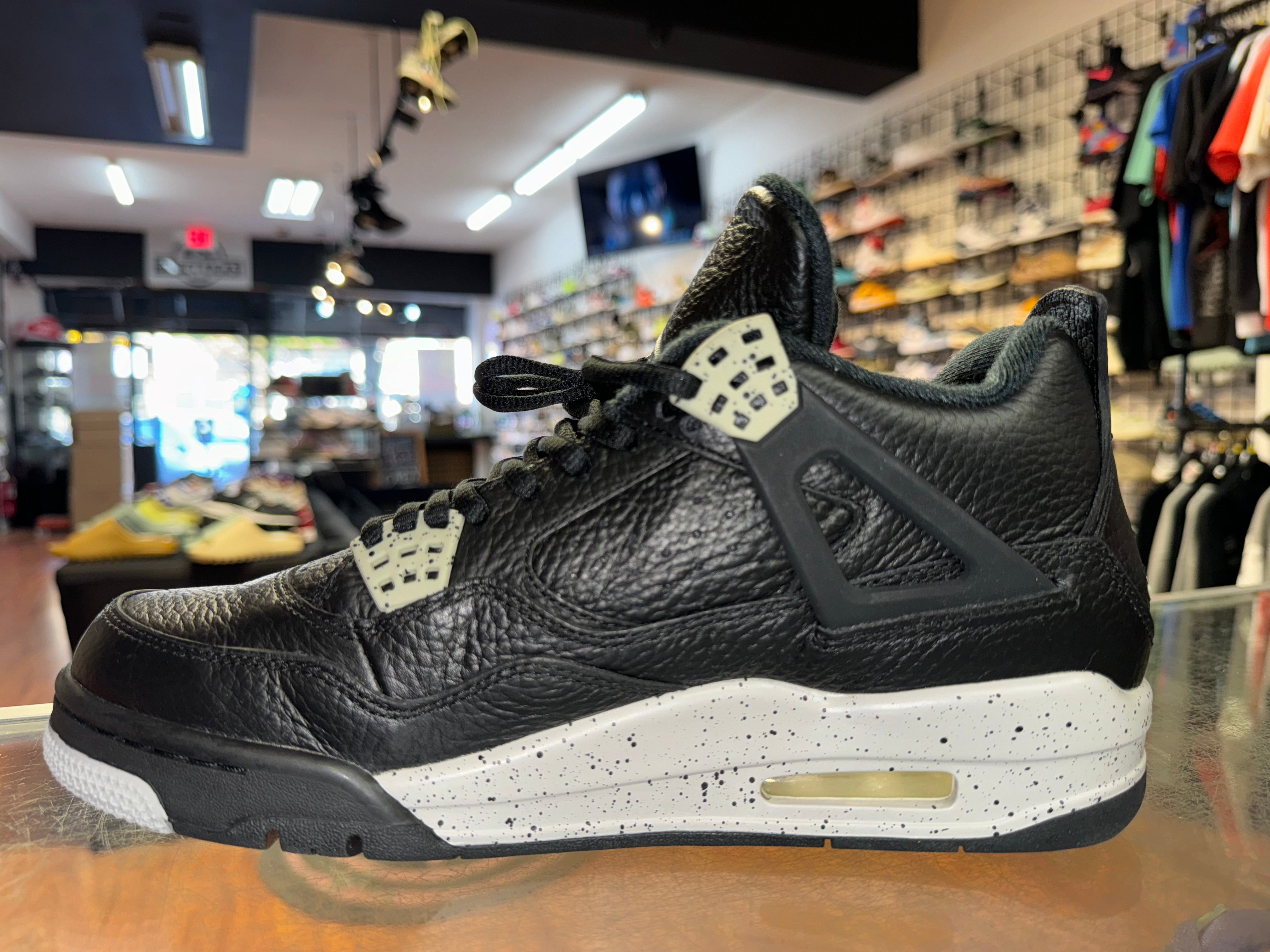 Size 9 Air Jordan 4 "Oreo"