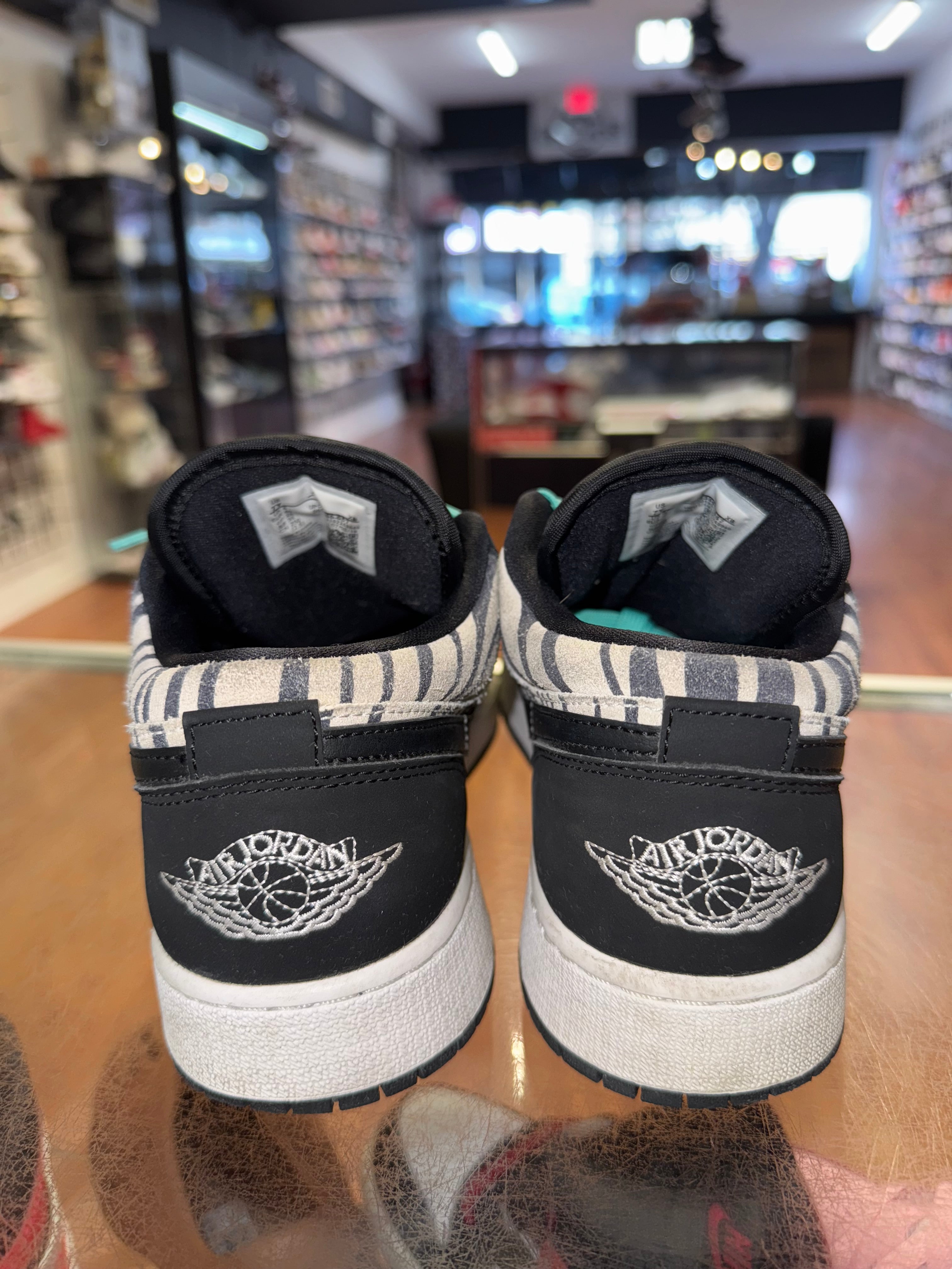 Size 7y Air Jordan 1 Low "Zebra"