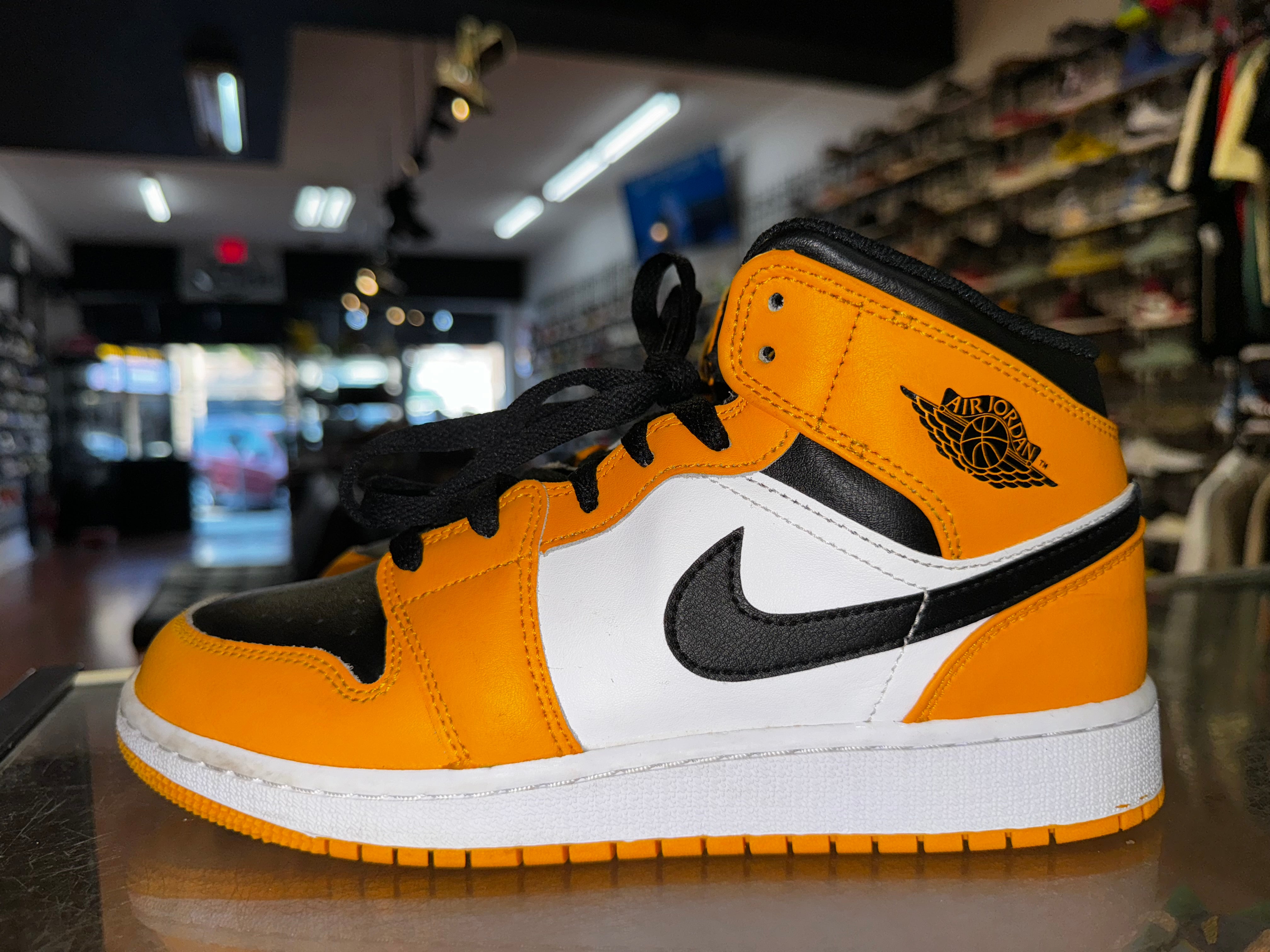 Size 6y Air Jordan 1 Mid "Taxi"